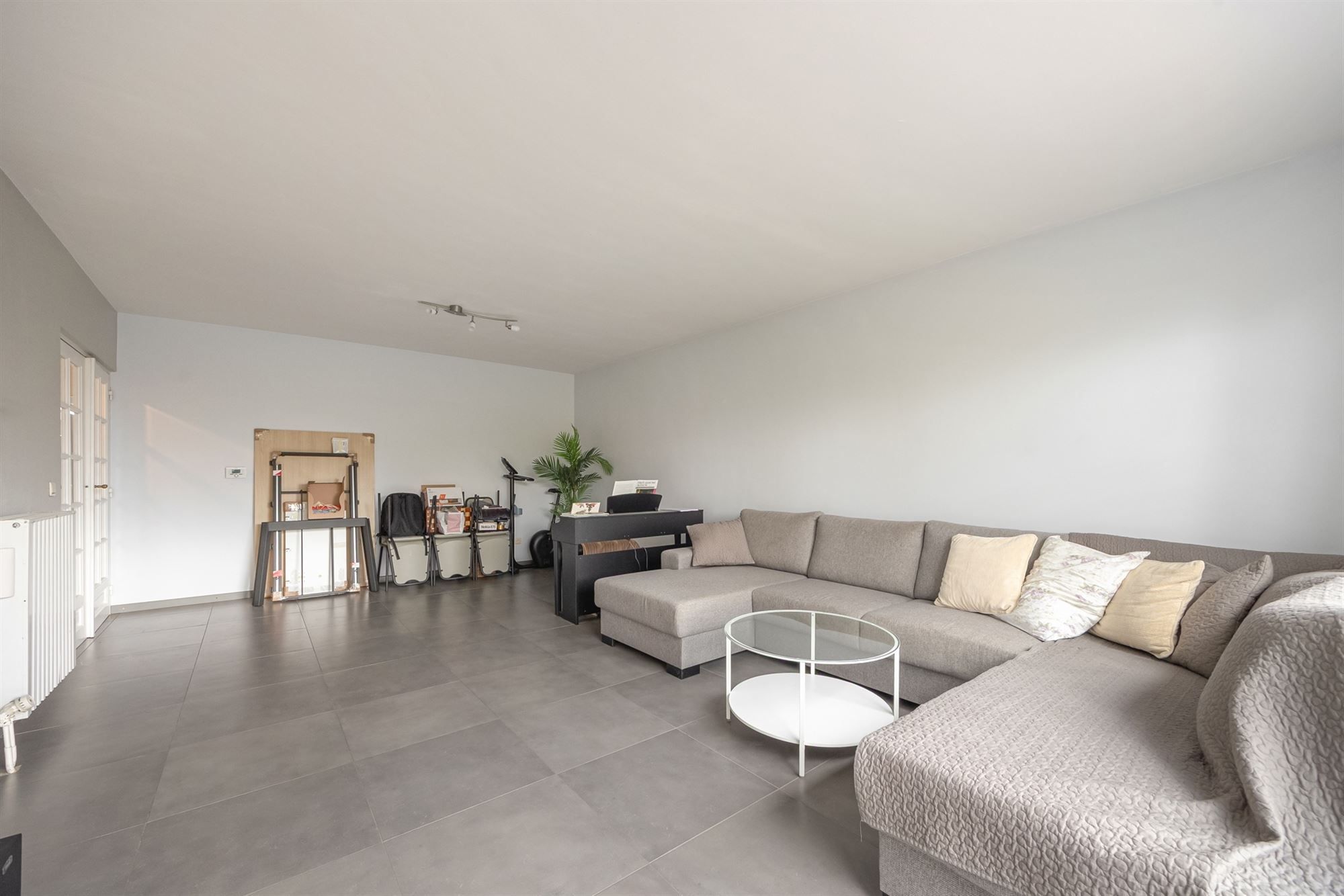 Instapklaar app. met 2 slpkmrs. en terras foto 6