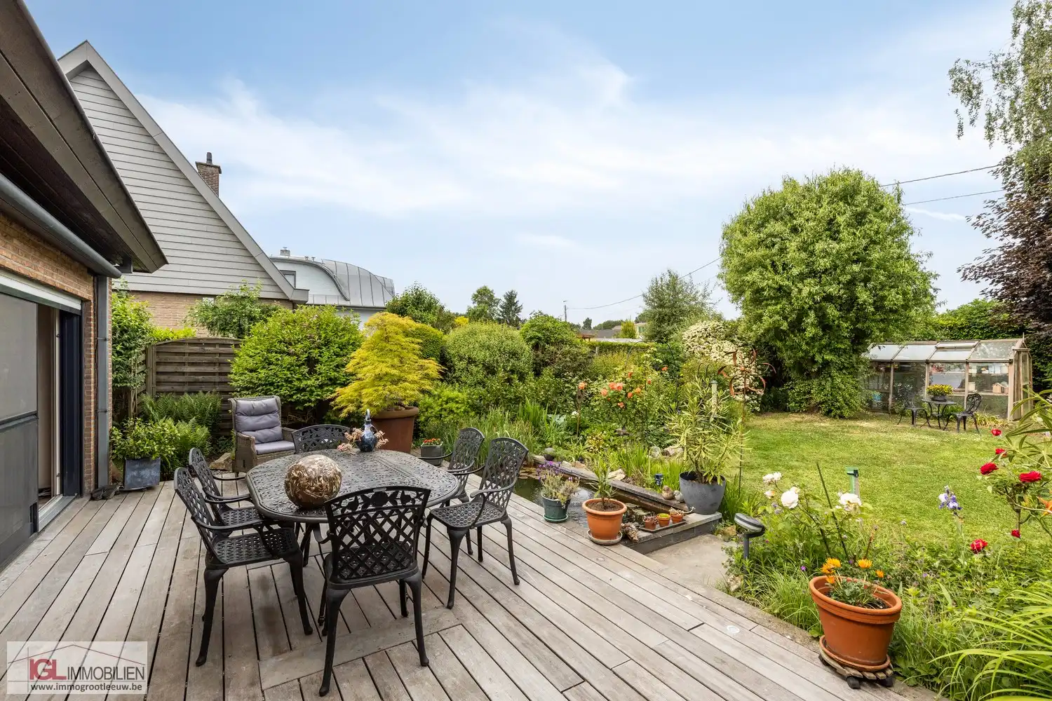 --- VERKOOP OP LIJFRENTE --- Charmante en perfect onderhouden bungalow met prachtige tuin foto 22