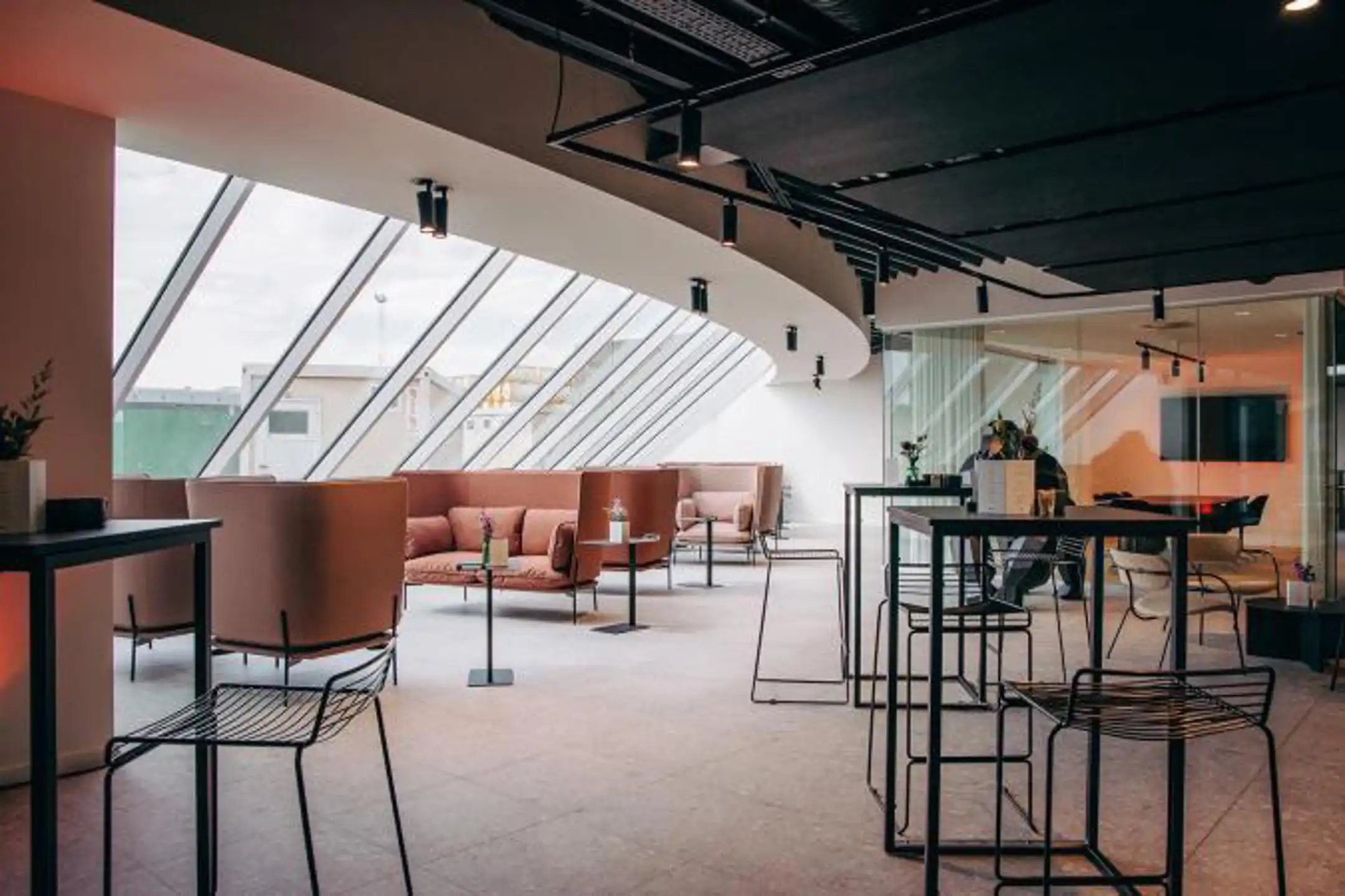 Moderne kantoorruimte in West Port Campus (475 m²) foto 6