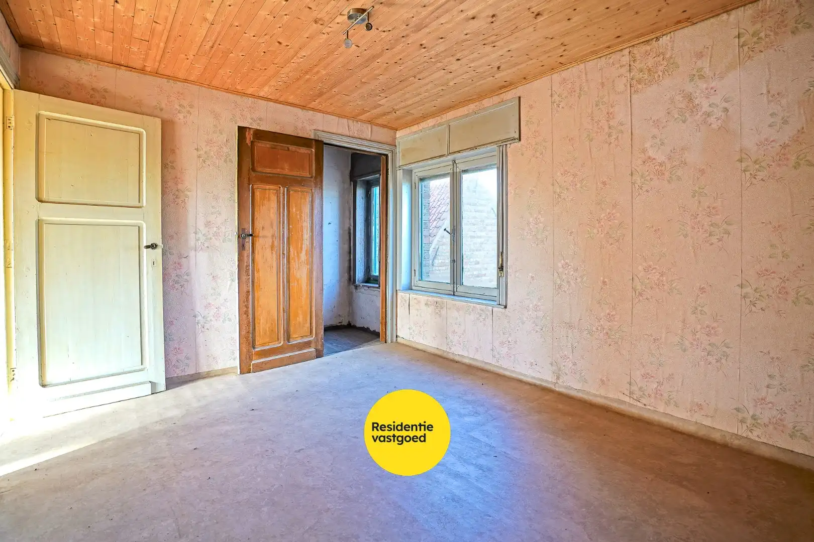 Te renoveren woning met 5 slaapkamers op 8.102 m²  te Diksmuide! foto 8