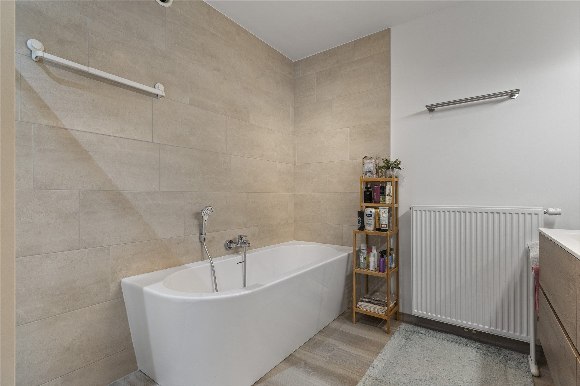 Prachtig gelijkvloersappartement met ondergrondse staanplaats.  foto 15