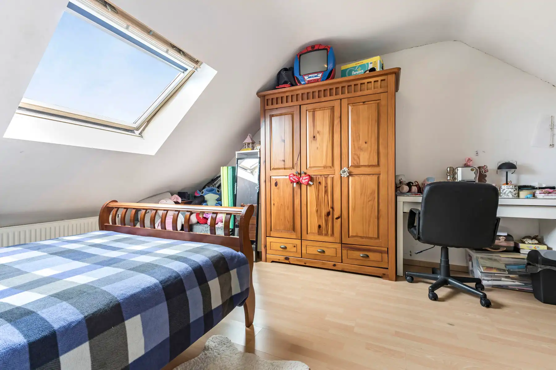 Alleenstaande woning met 4 slaapkamers en tuin foto 16
