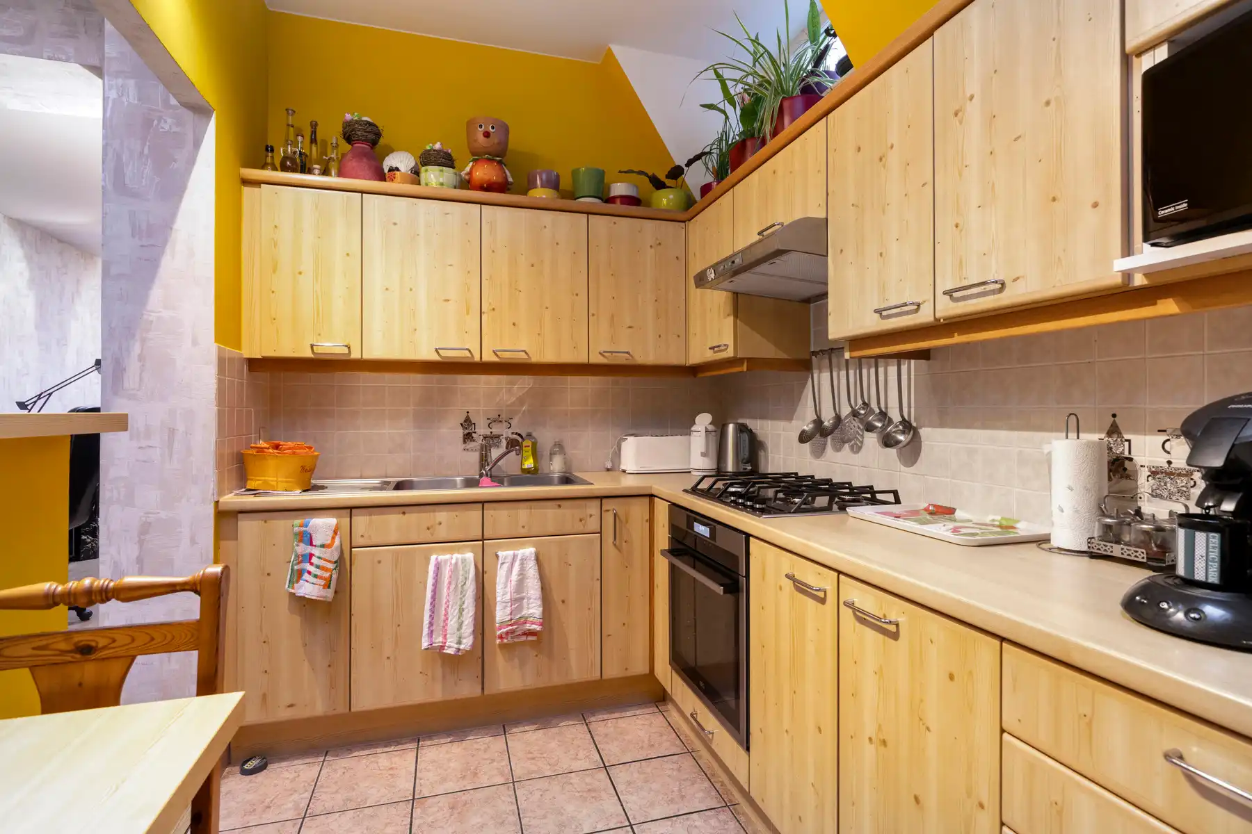 Ruime Stadswoning met garage op topligging foto 9