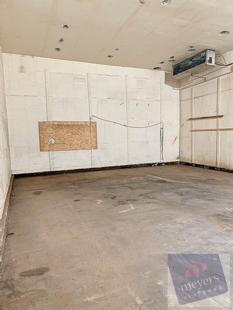 Afsluitbaar atelier (88m²) in Sint-Truiden foto 8