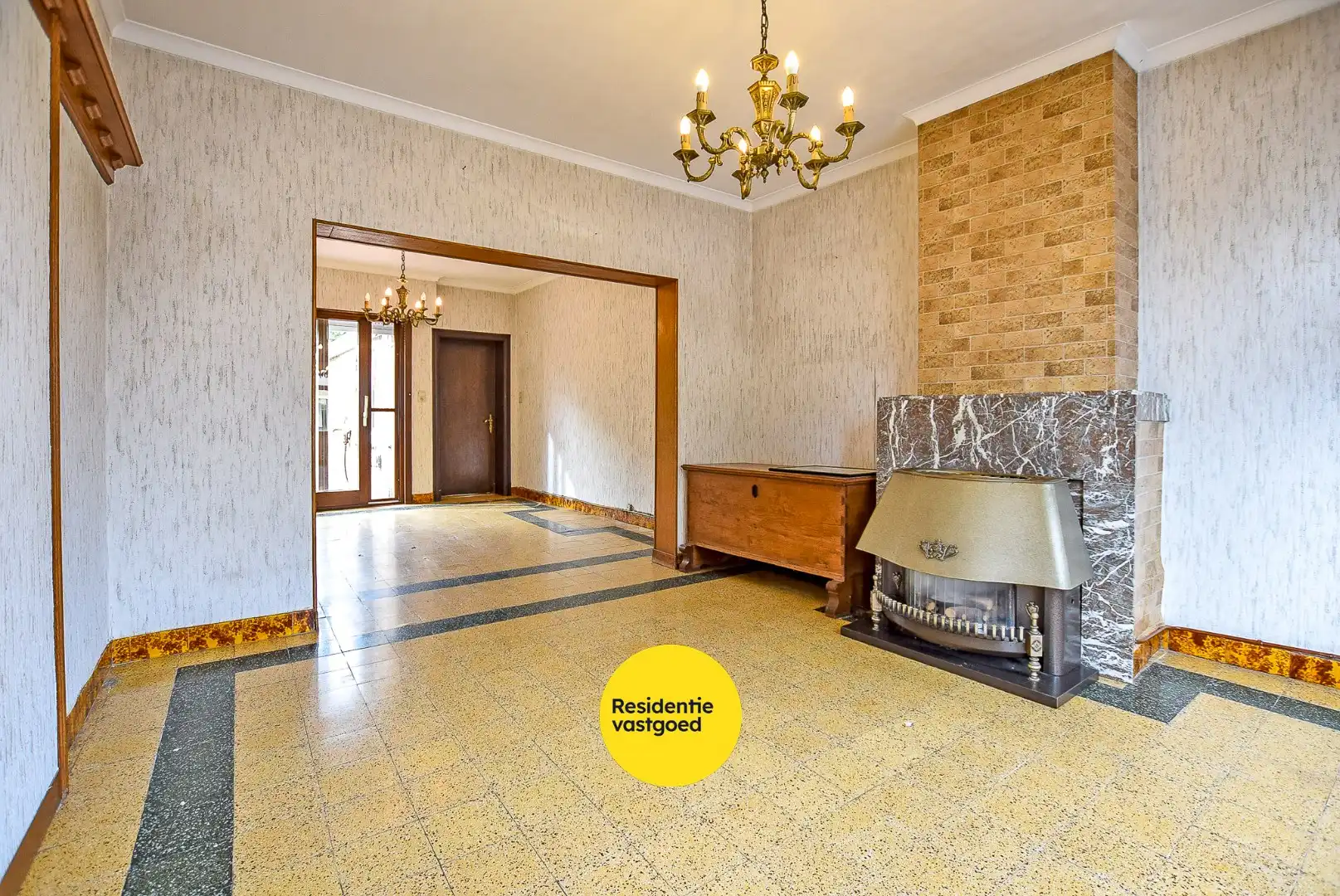 Zeer ruime te renoveren woning met statige gevel op 445 m² met zuid-west georiënteerde tuin. foto 7