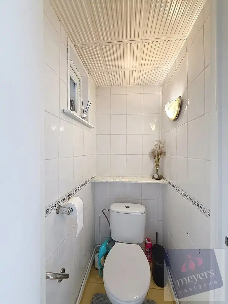 Veelzijdig handelspand met ruim gelijkvloers appartement en tuin in Hasselt foto 26
