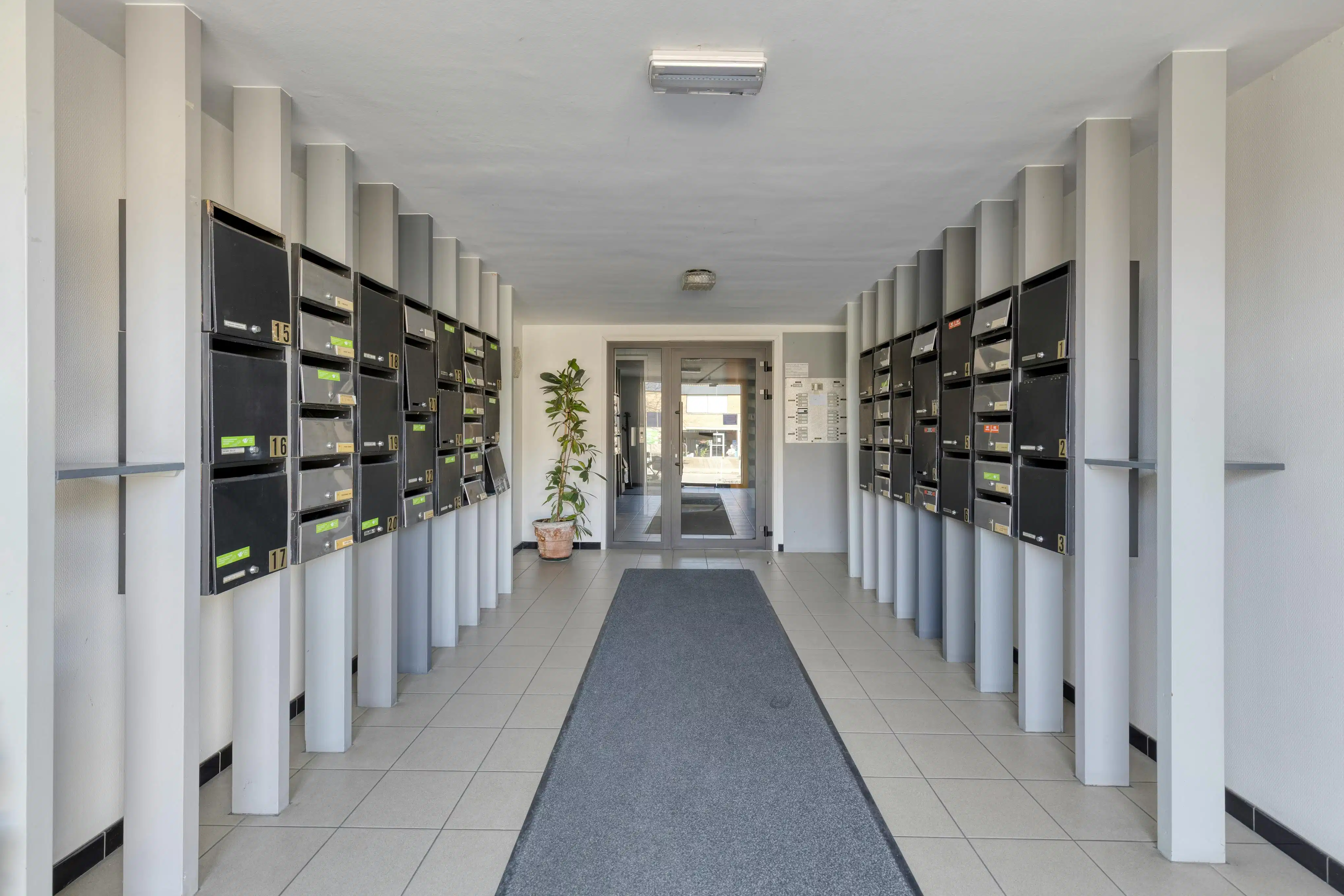 Instapklaar dakappartement met zonneterras in Merelbeke foto 11