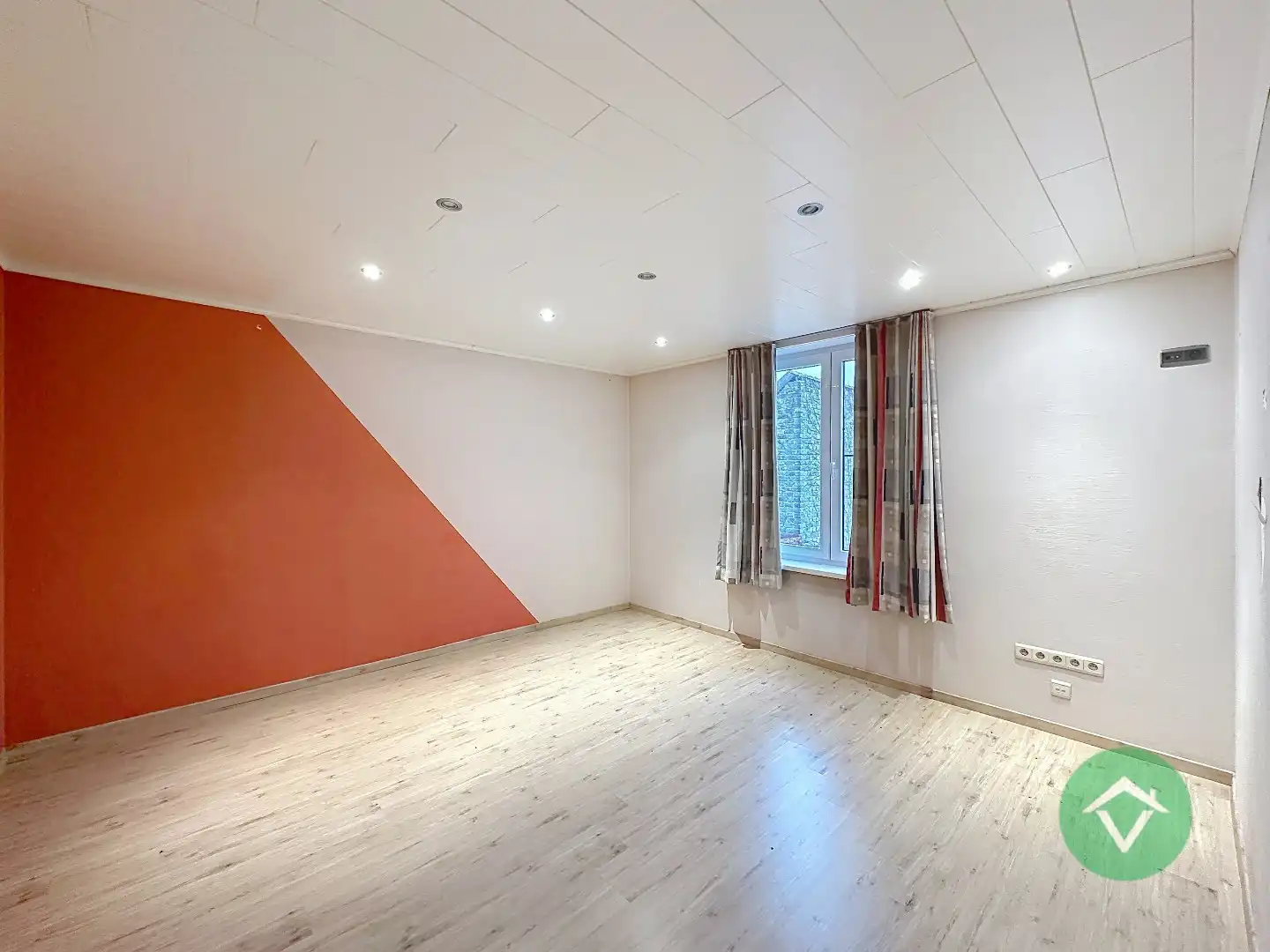 Handelspand met woonst op topligging in Gistel foto 22