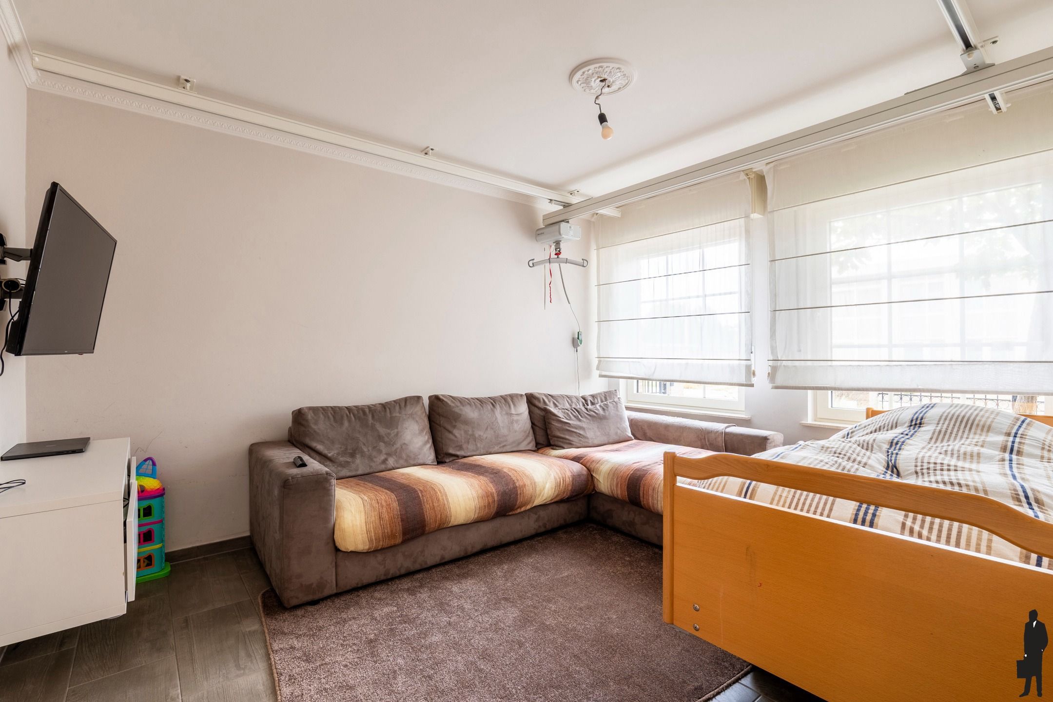 Recente villa met 6 slpks. te Lommel nabij Nederlandse grens foto 10