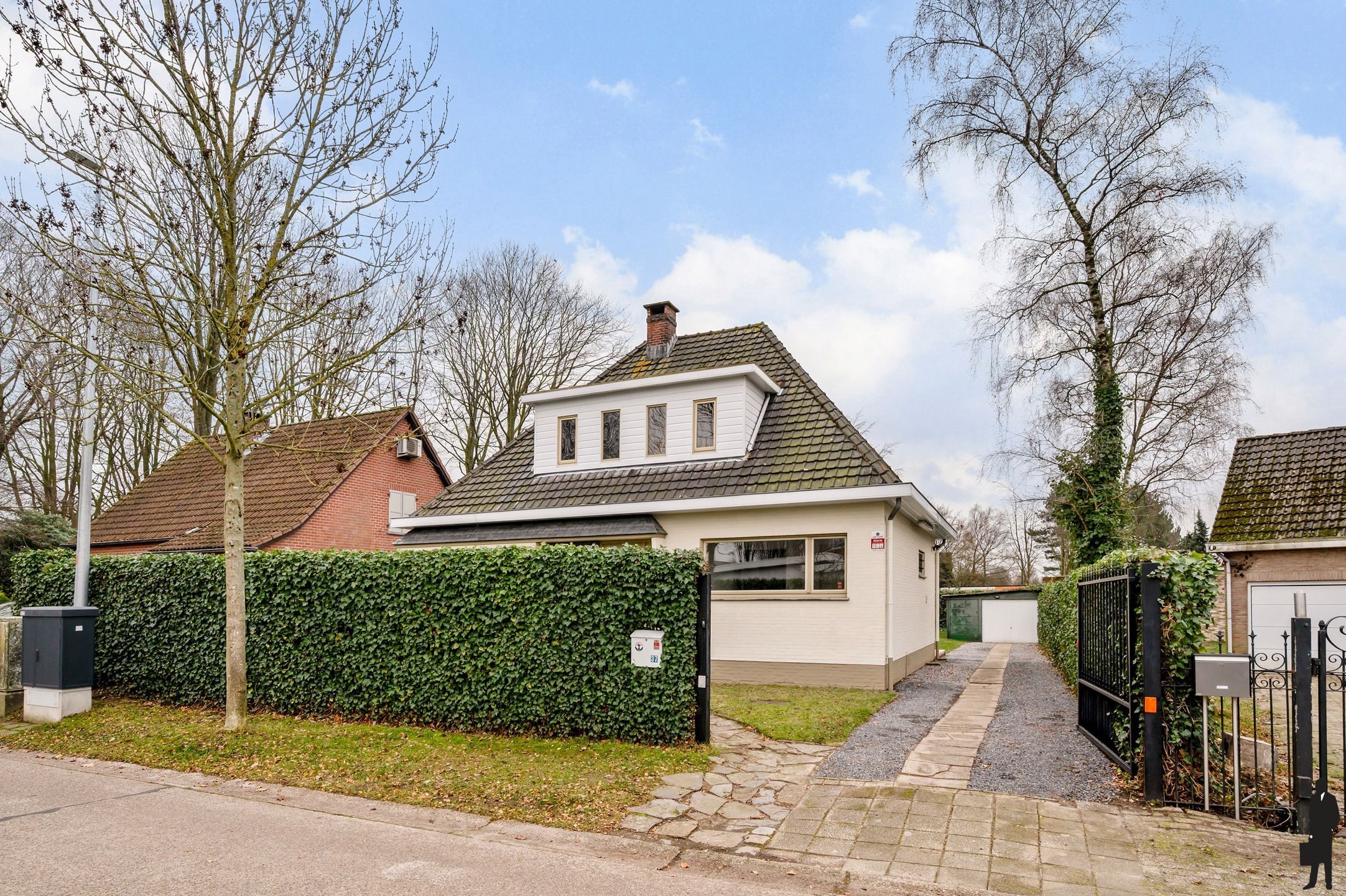 Charmante woning in een gegeerde buurt foto 24