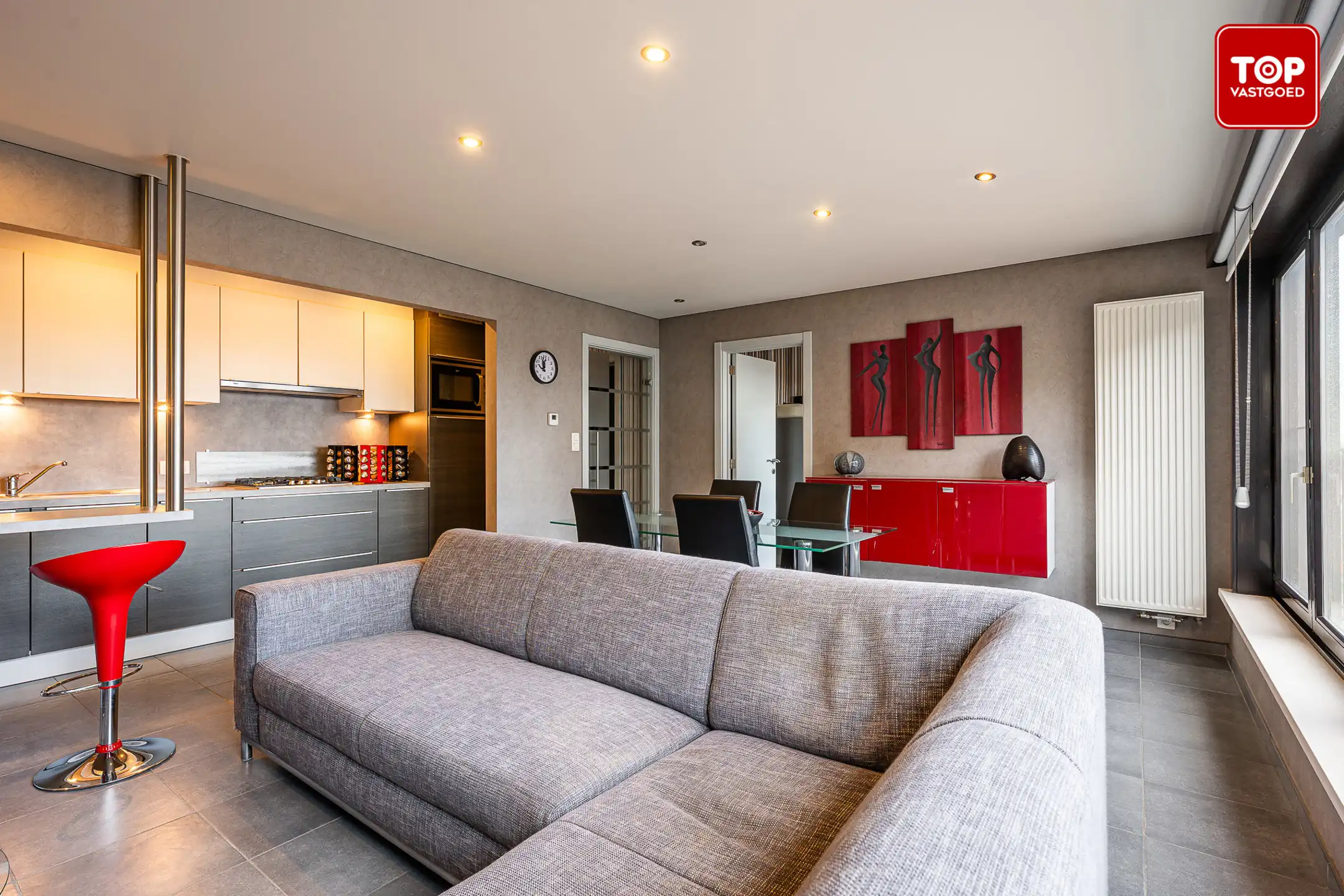 Lichtrijk 2-slaapkamer appartement met garage in centrum Deinze foto 8