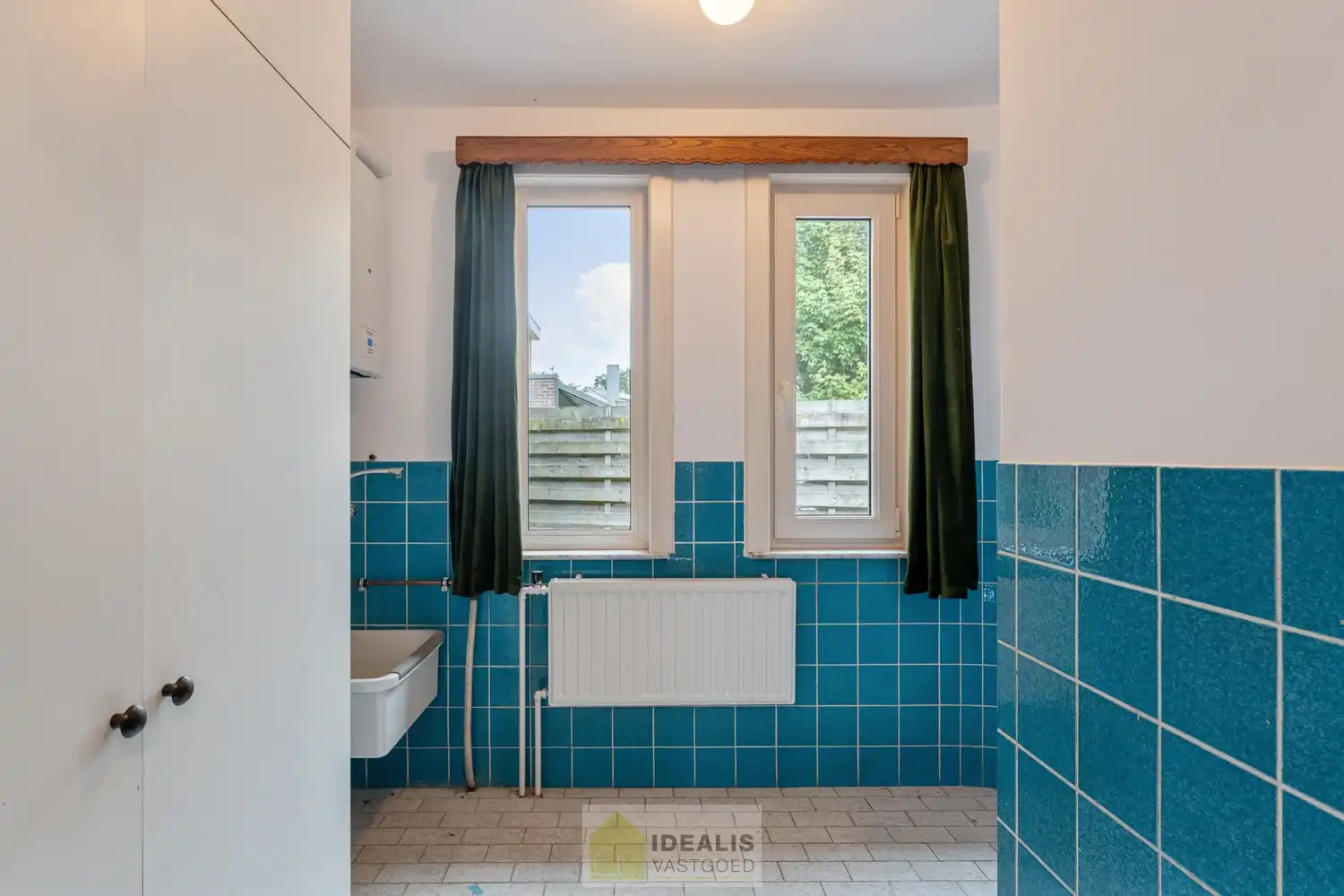 IDEALIS VASTGOED - EENGEZINSWONING MET 4 SLAAPKAMERS OP EEN AANGENAAM PERCEEL VAN 8A 71CA! foto 17