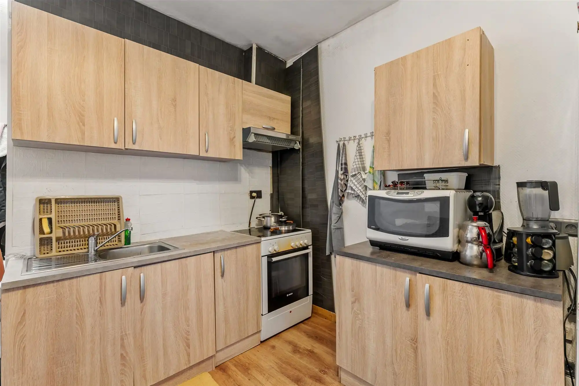 OP TE KNAPPEN WONING MET 3 SLAAPKAMERS PAL IN HET CENTRUM VAN PAAL foto 6