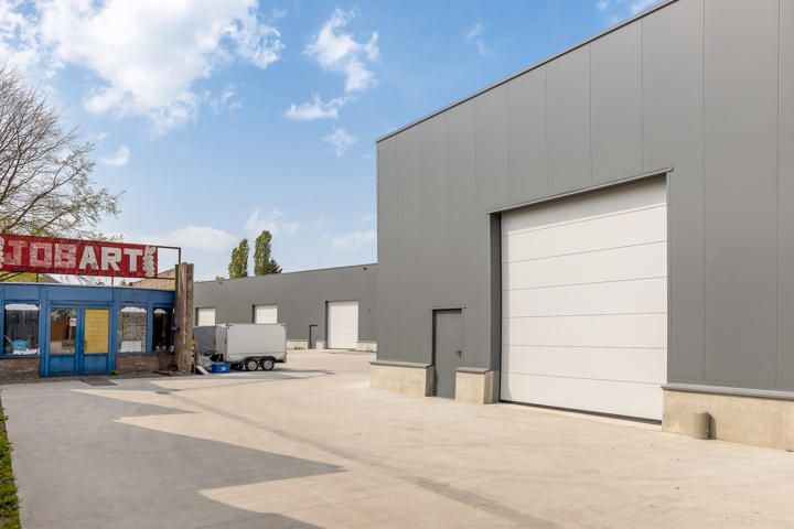 Nieuwbouw magazijn van 197,5 m² te huur nabij het centrum foto 12