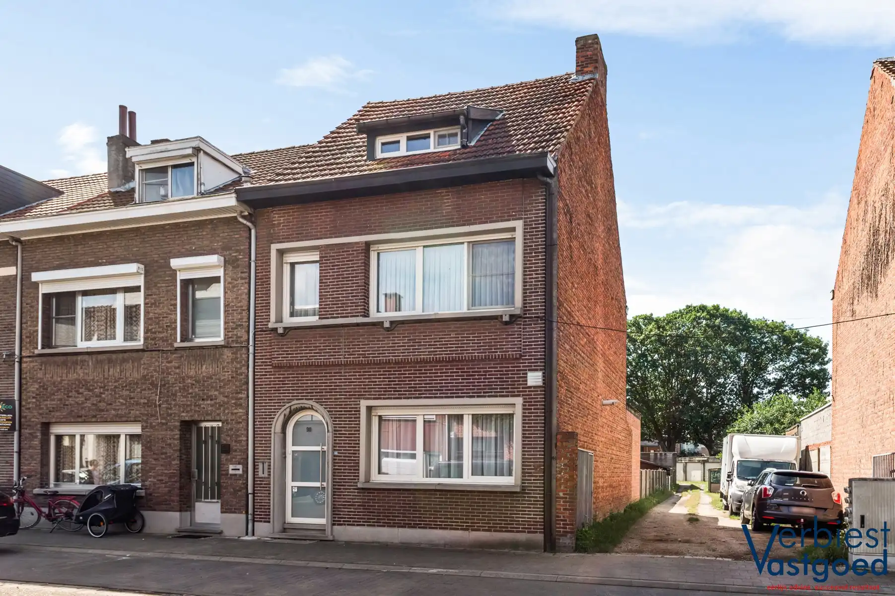 Gezinswoning met 4 slk en ruime tuin op toplocatie Schoten foto 19