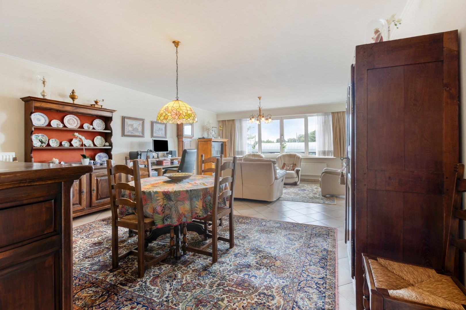 Goed onderhouden en gunstig gelegen app met 2 slpks. foto 6