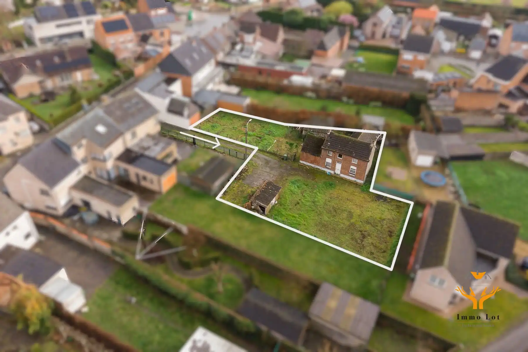 Ruim perceel bouwgrond van 847m² in het hart van Berlare foto 3