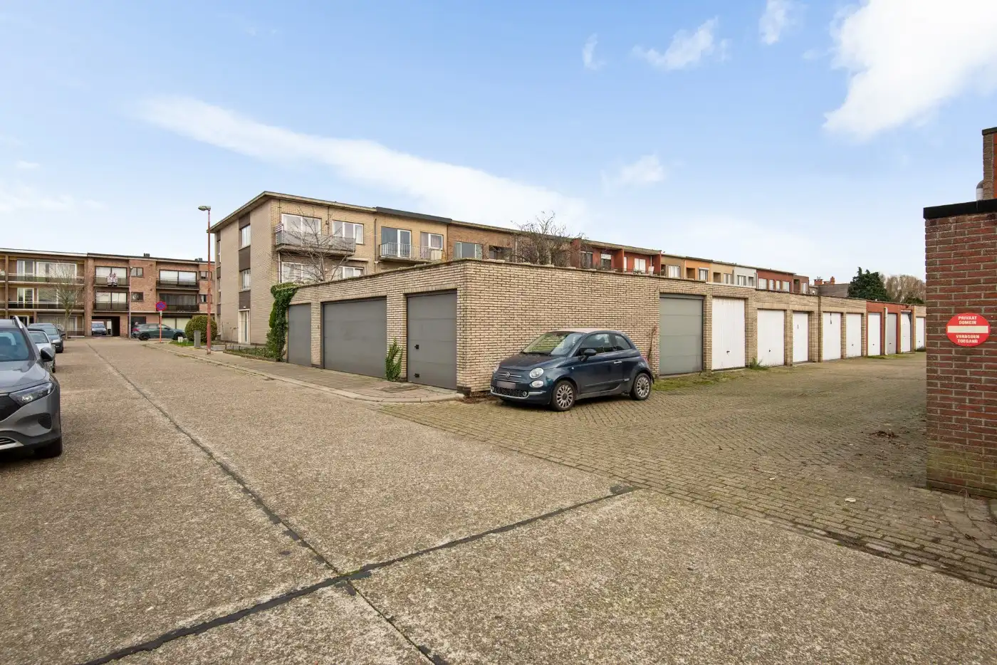 Tof, ruim app. op 2e verd. met 3 slpk. en garage foto 17