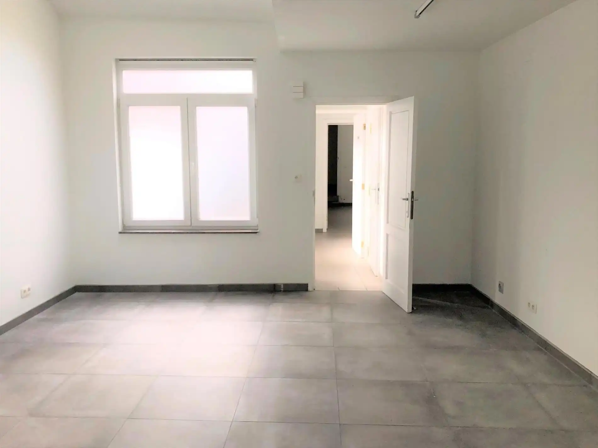 Handelsgelijkvloers in het centrum van Diest foto 4