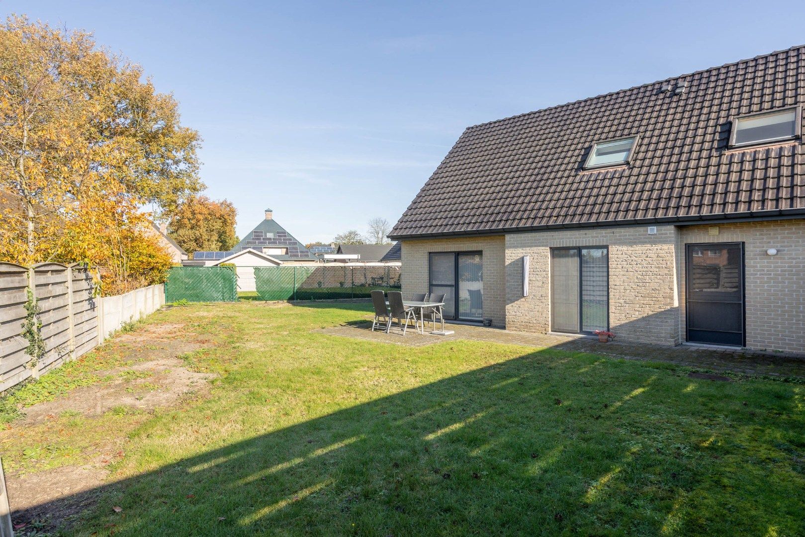 Halfopen recente woning te koop! foto 17