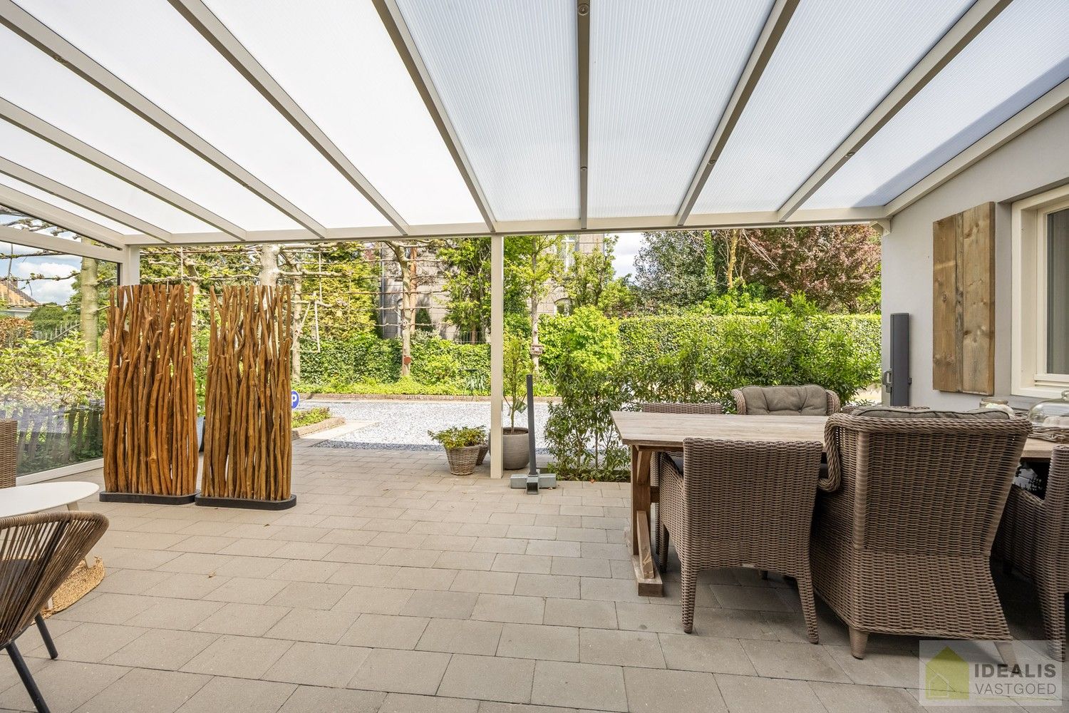 IDEALIS VASTGOED – Prachtige, stijlvolle woning mét B&B-gedeelte, van maar liefst +-315m² foto 39