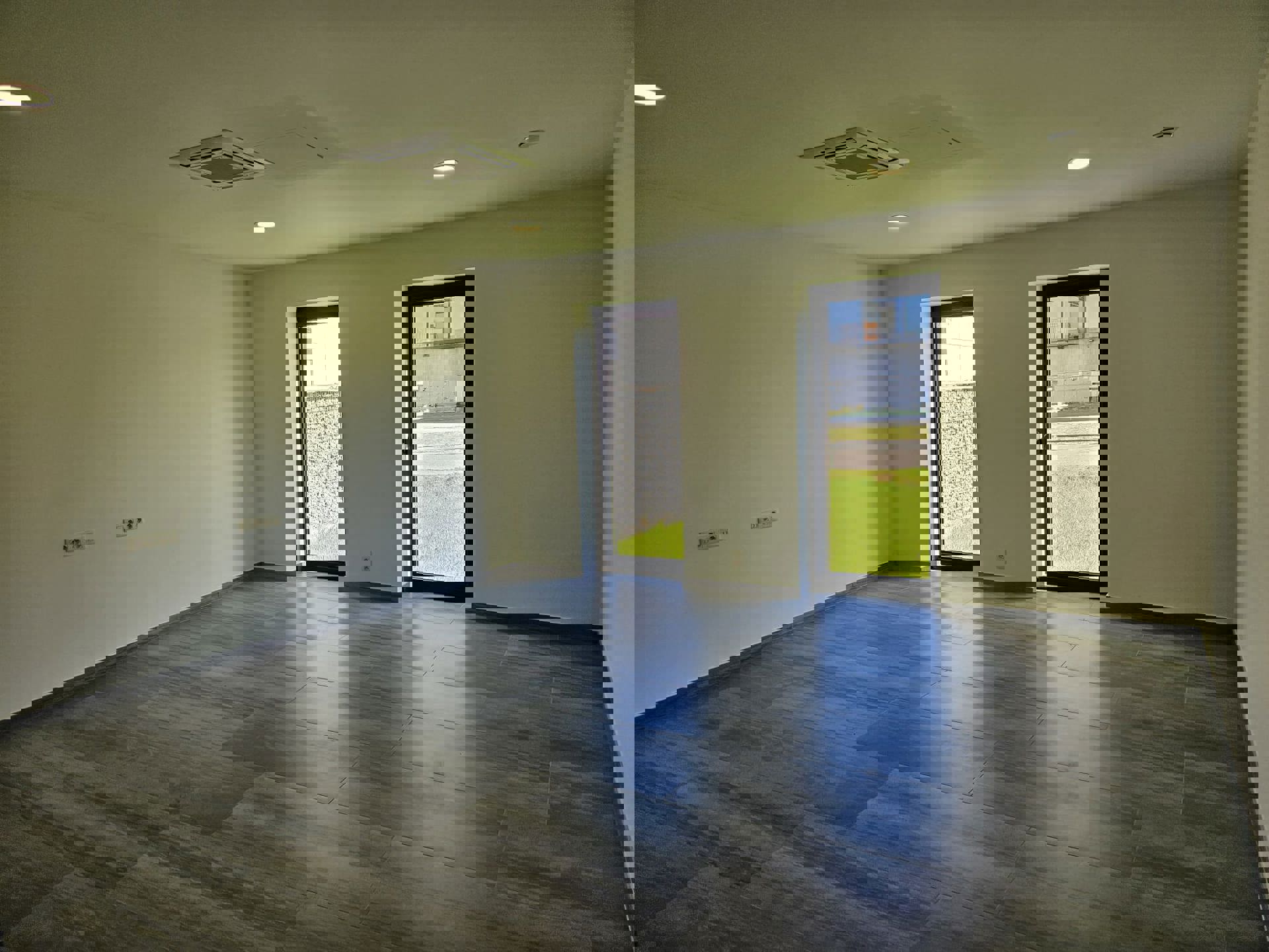 TE KOOP: modern bedrijfsgebouw in Diepenbeek foto 7