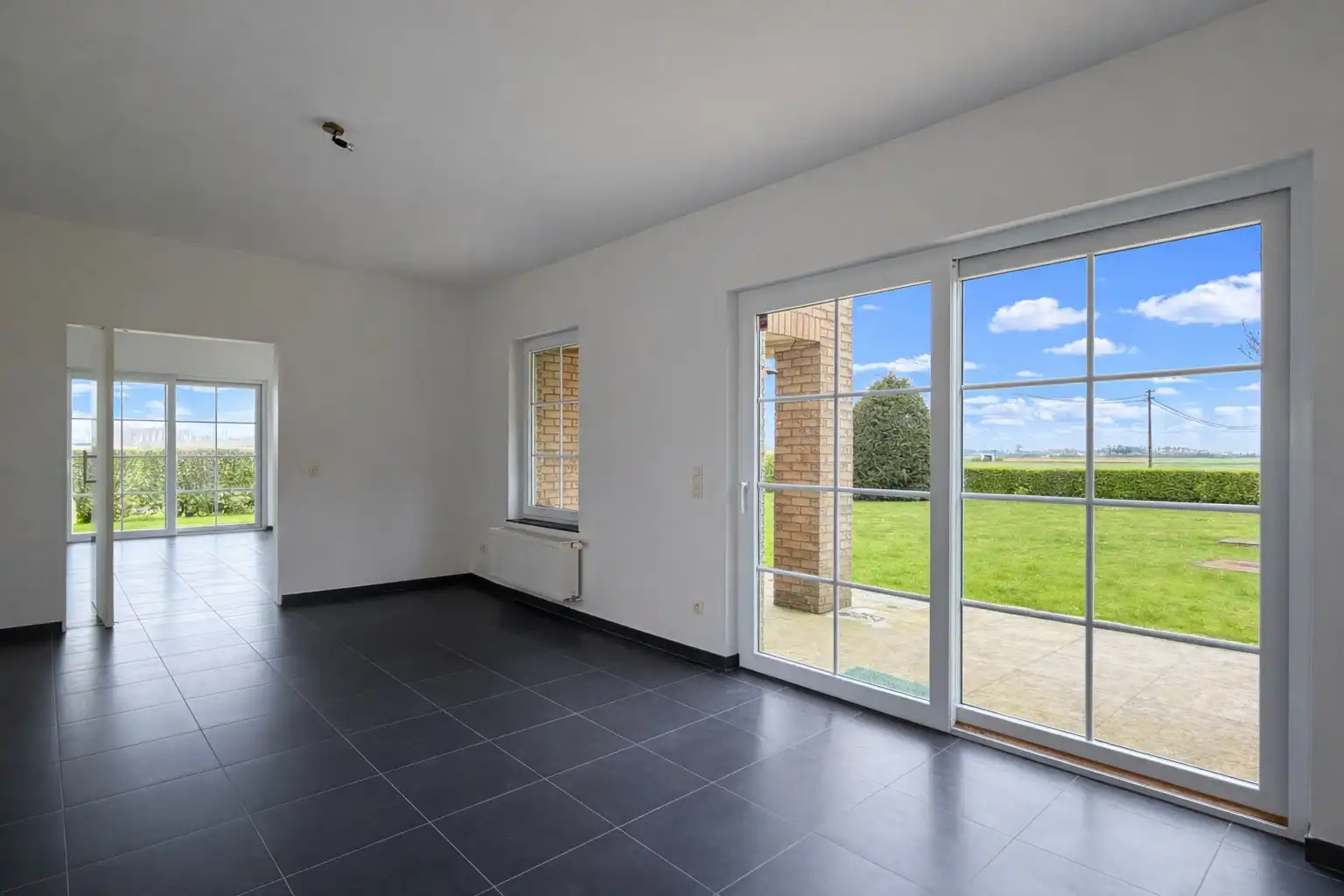 Fermette met atelierruimte/opslagruimte op prachtige locatie foto 8