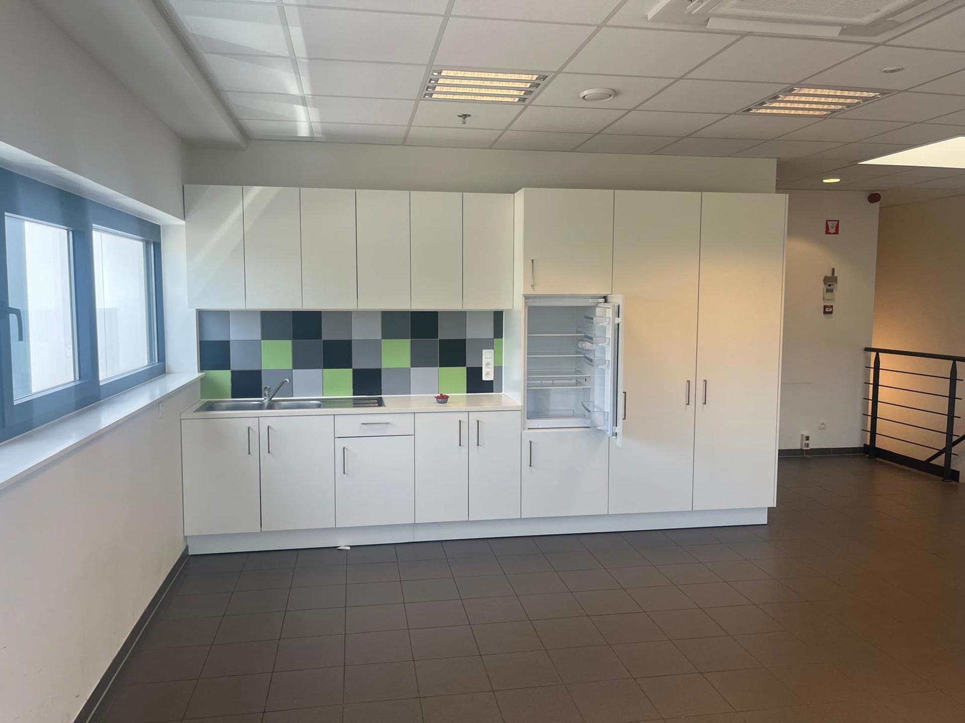 TE HUUR - Boom logistiek magazijn 6.516m² met 7 loskades foto 11