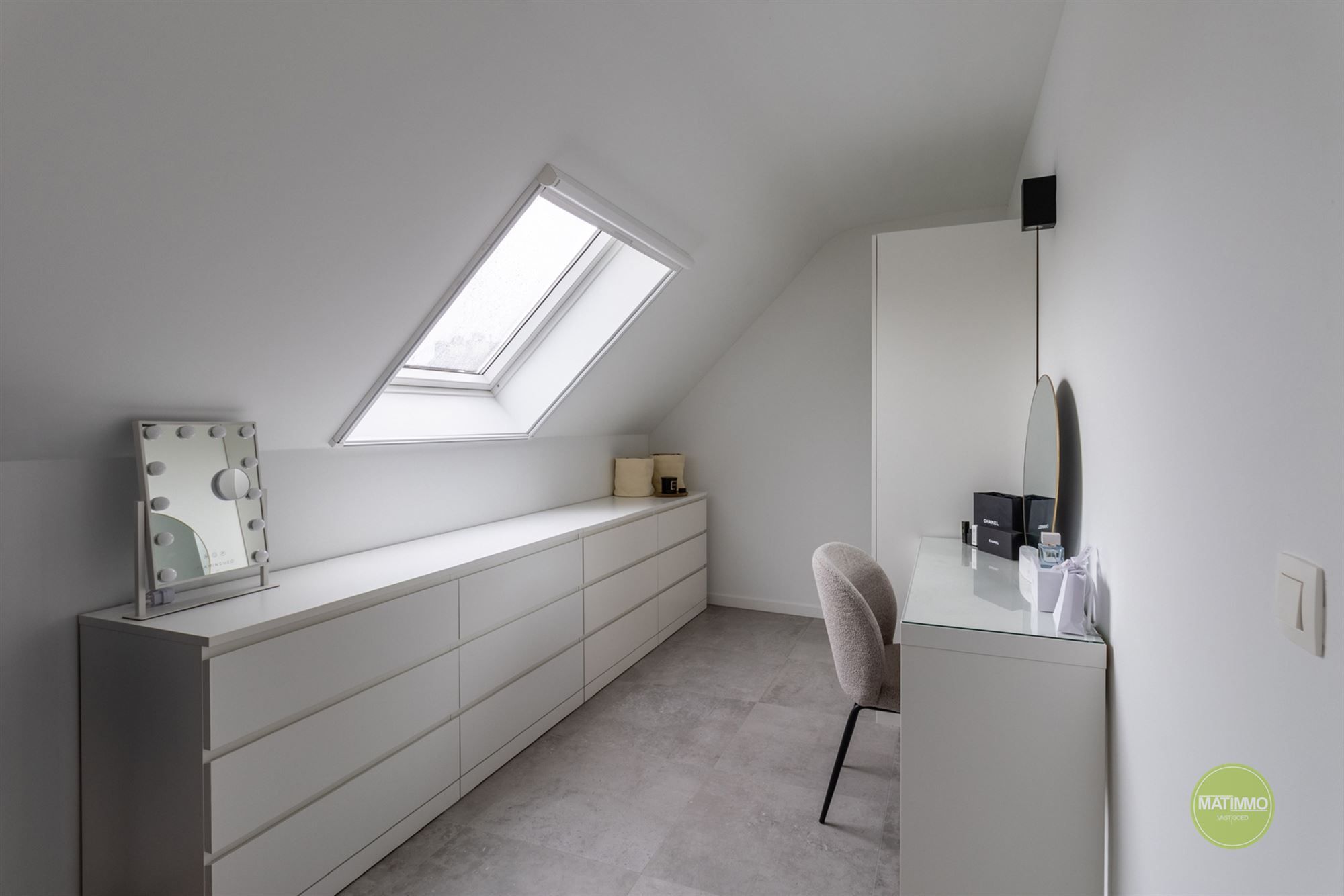 Modern duplex appartement met 2 slaapkamers te Mol foto 9