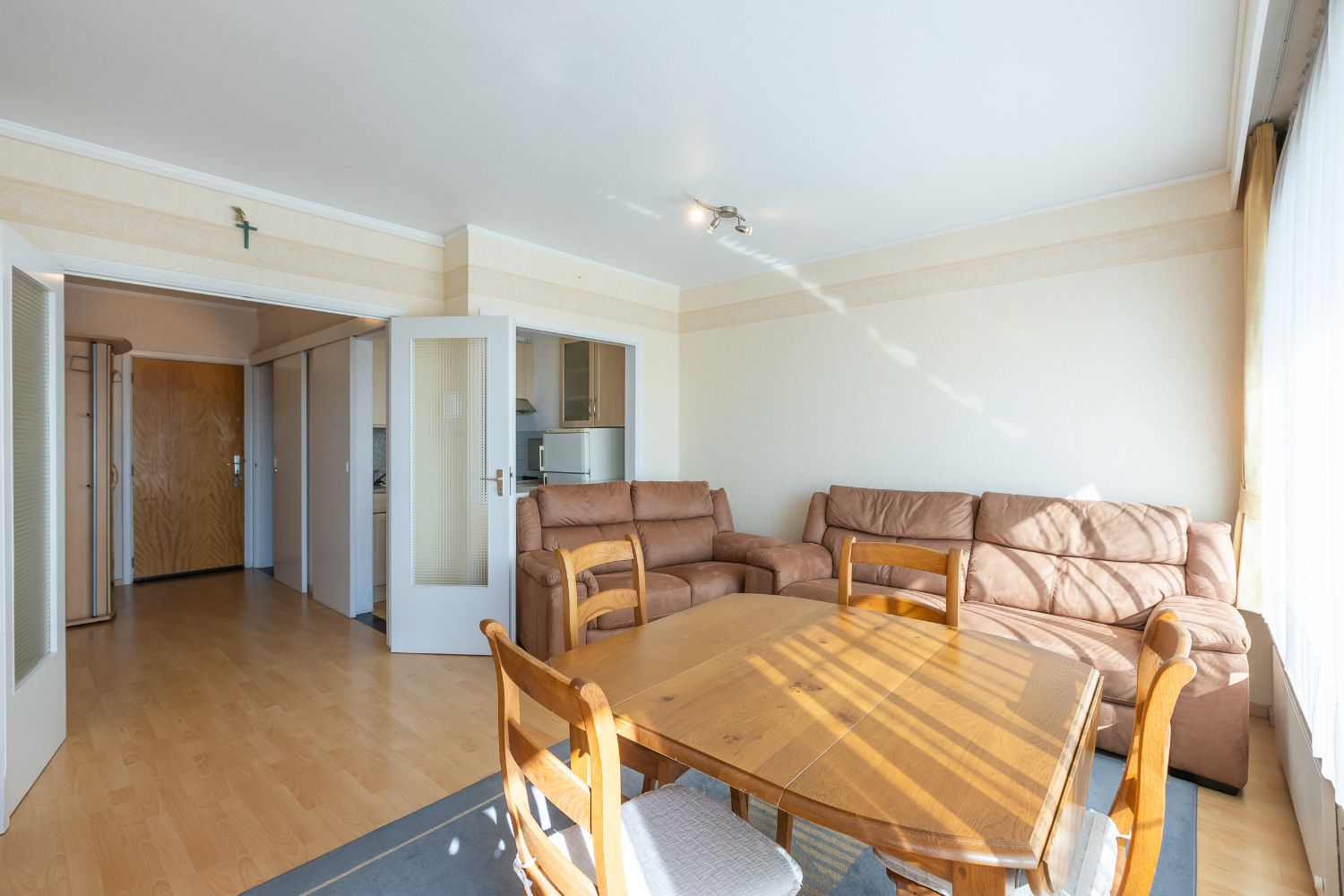 Instapklare studio met zonnig terras om de hoek van het strand! foto {{pictureIndex}}