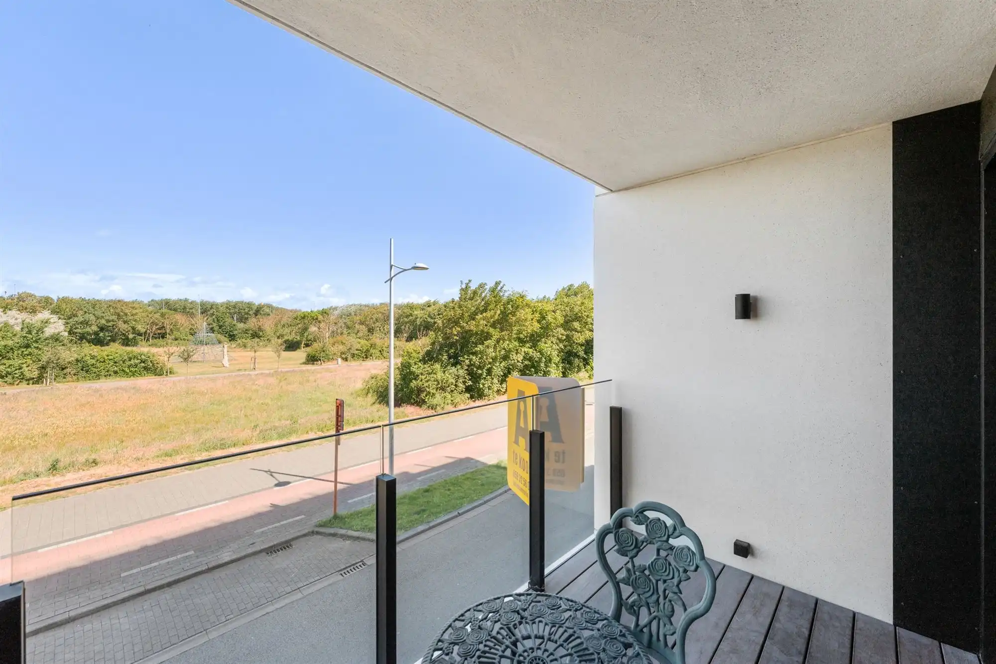Luxueus (quasi nieuw) appartement vlakbij het strand!  foto 14