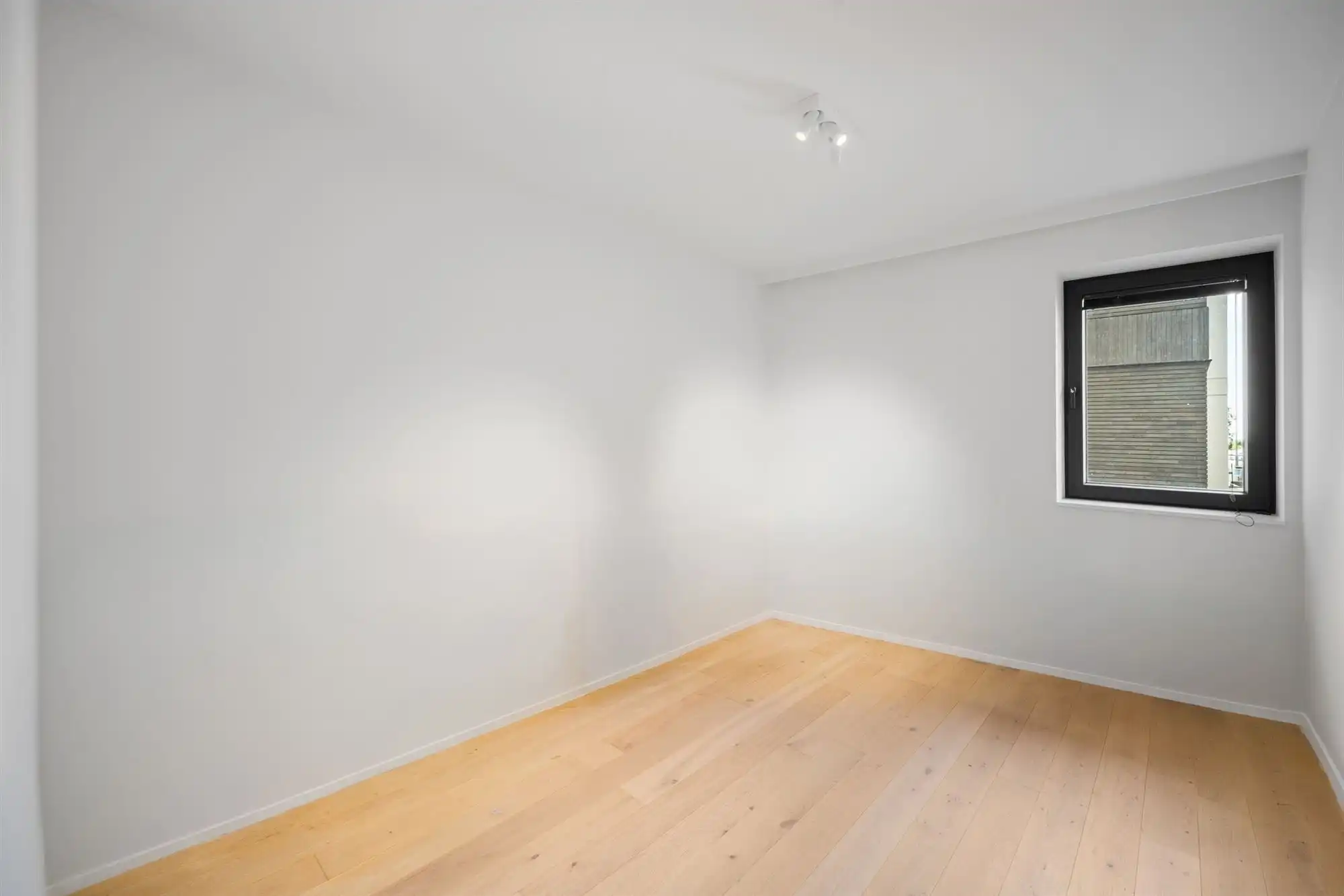 Luxueus (quasi nieuw) appartement vlakbij het strand!  foto 14