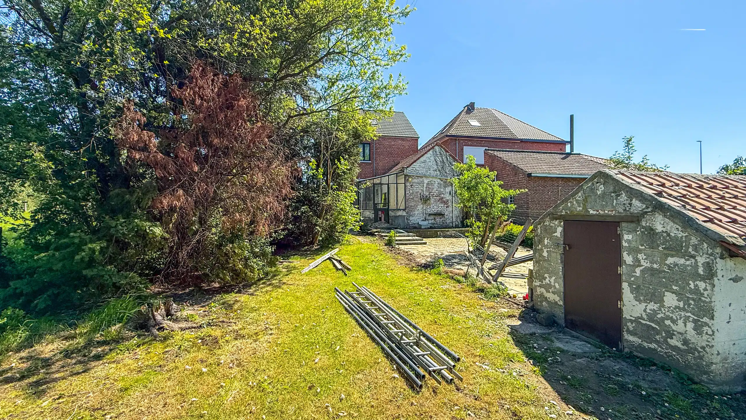 Te renoveren woning met 3 slpkms op ruim perceel van 8a58ca! foto 31