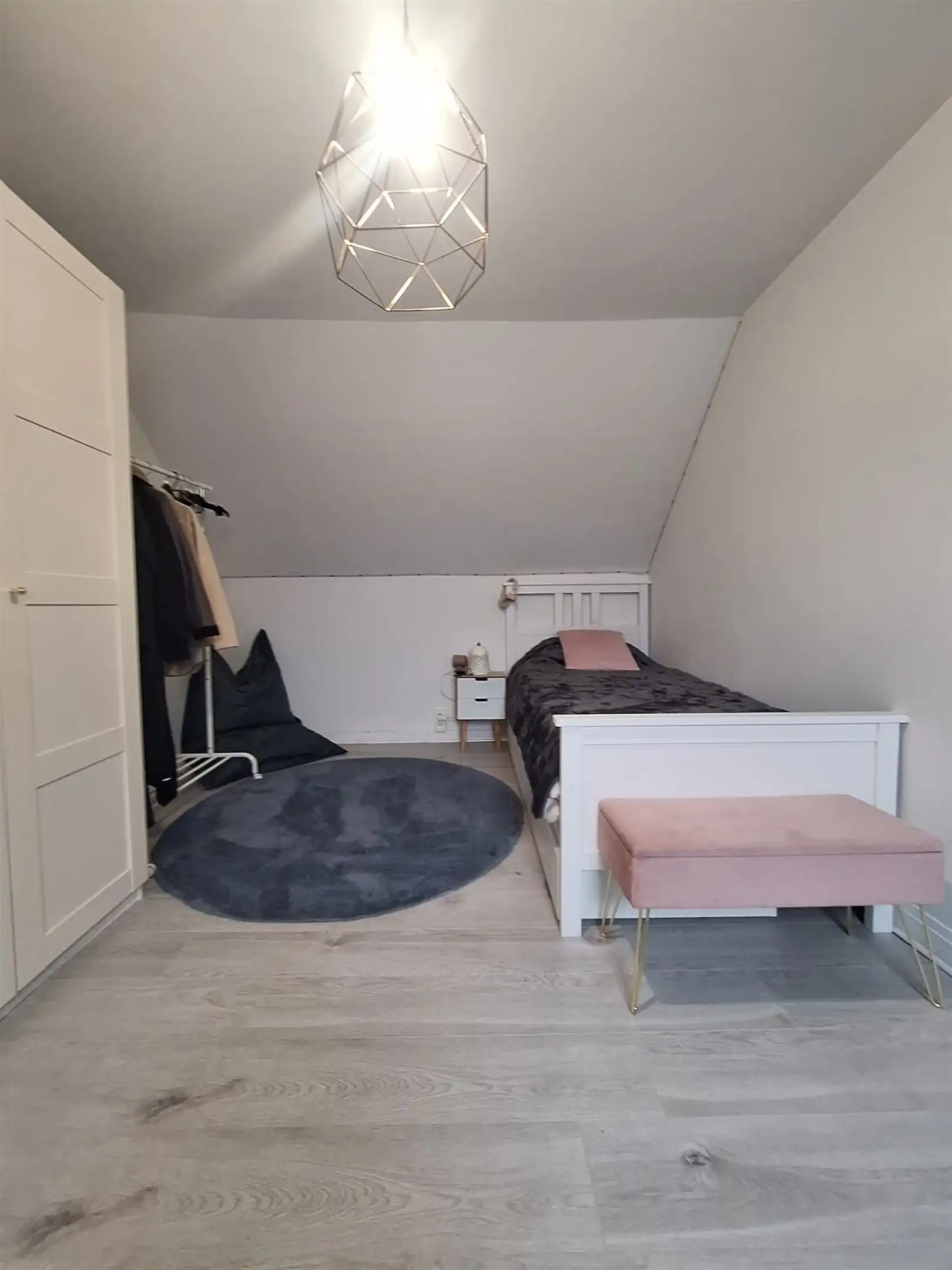 Goed onderhouden opbrengstwoning met 4 slaapkamers terras en berging foto 14