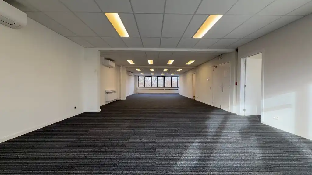 Gerenoveerde kantoren te huur op toplocatie nabij Singel te Antwerpen foto 4
