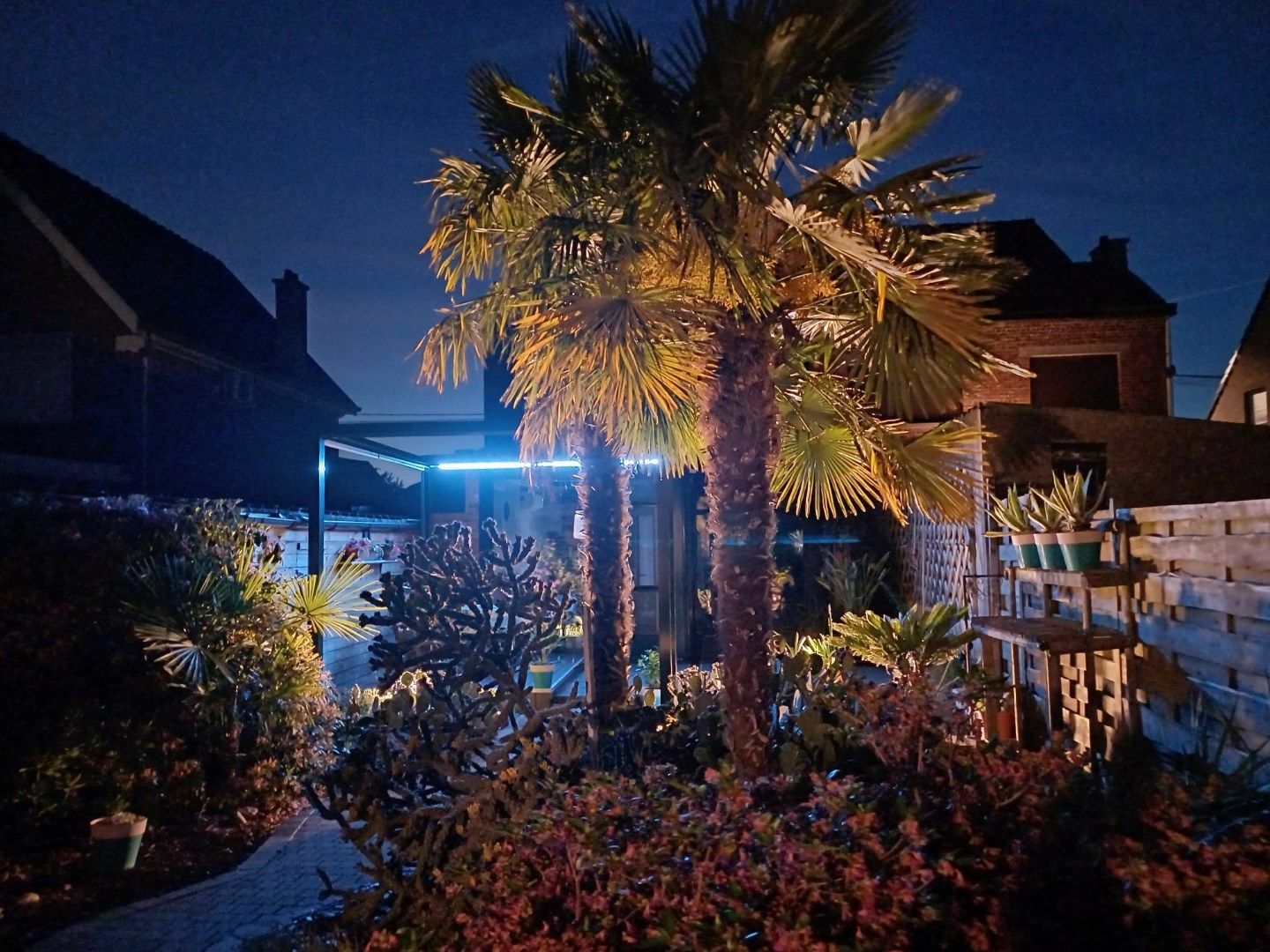 Gezinswoning met 5 slaapkamers, 2 badkamers en prachtige tuin foto 30
