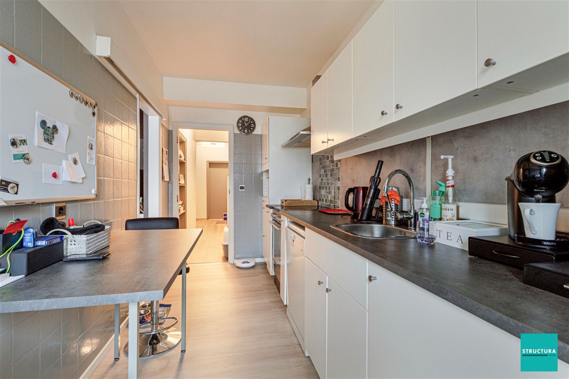 Prachtig ruime 3-slaapkamerappartement te koop in Jette  foto 2