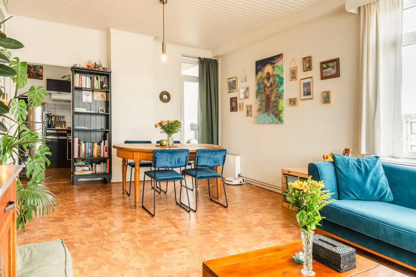 Goed gelegen appartement met 2 slaapkamers foto 5