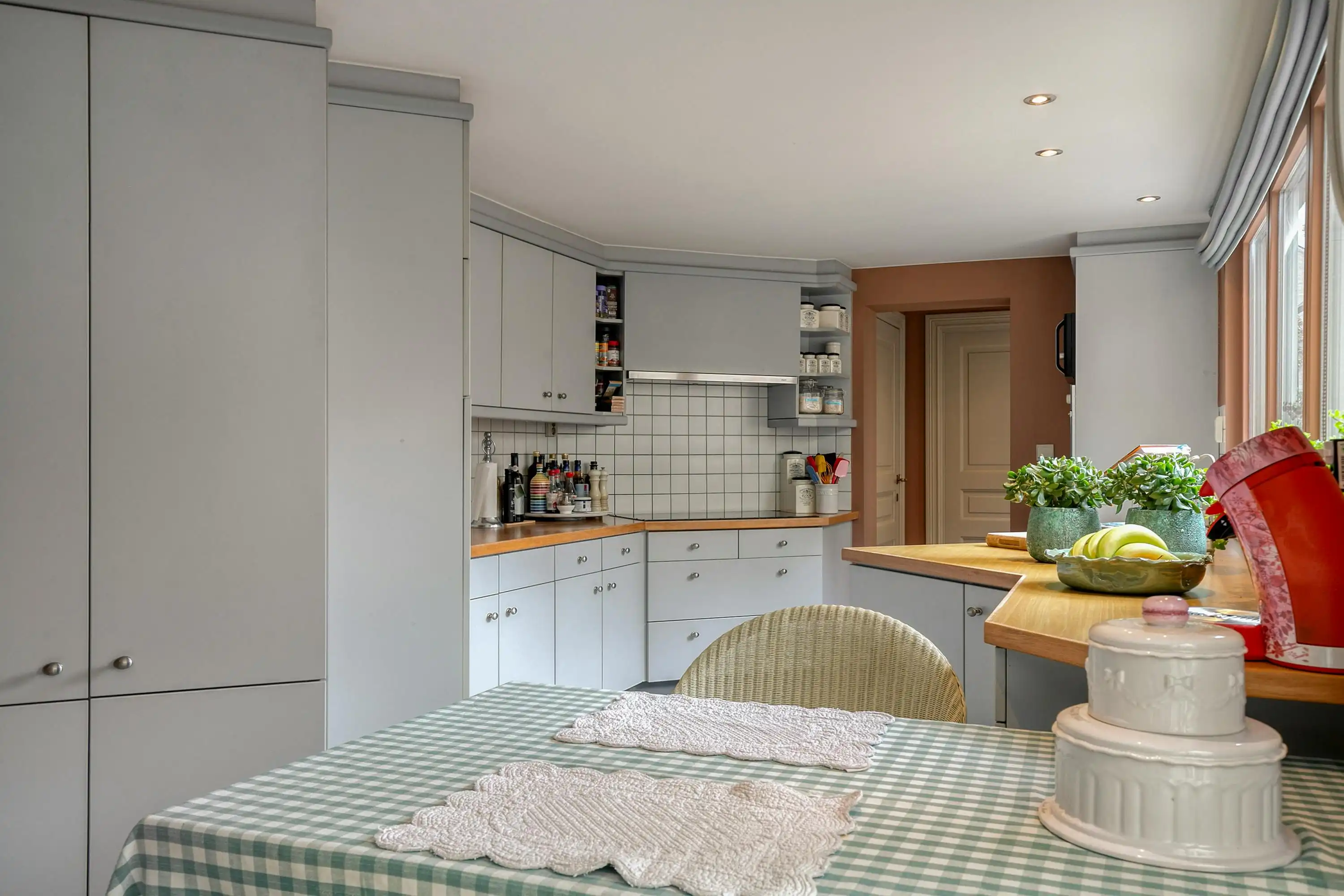 Karaktervol huis te koop in centrum Bachte-Maria-Leerne foto 8