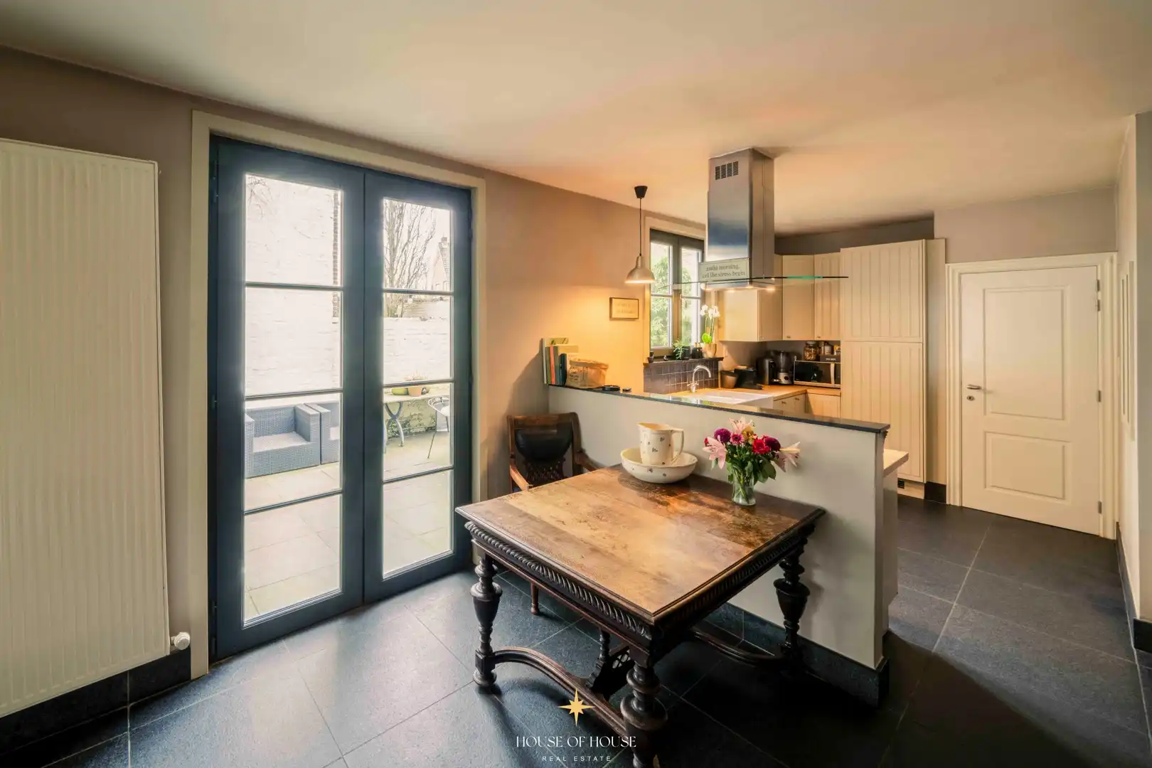 Charmante en statige burgerwoning nabij Brugge foto 4