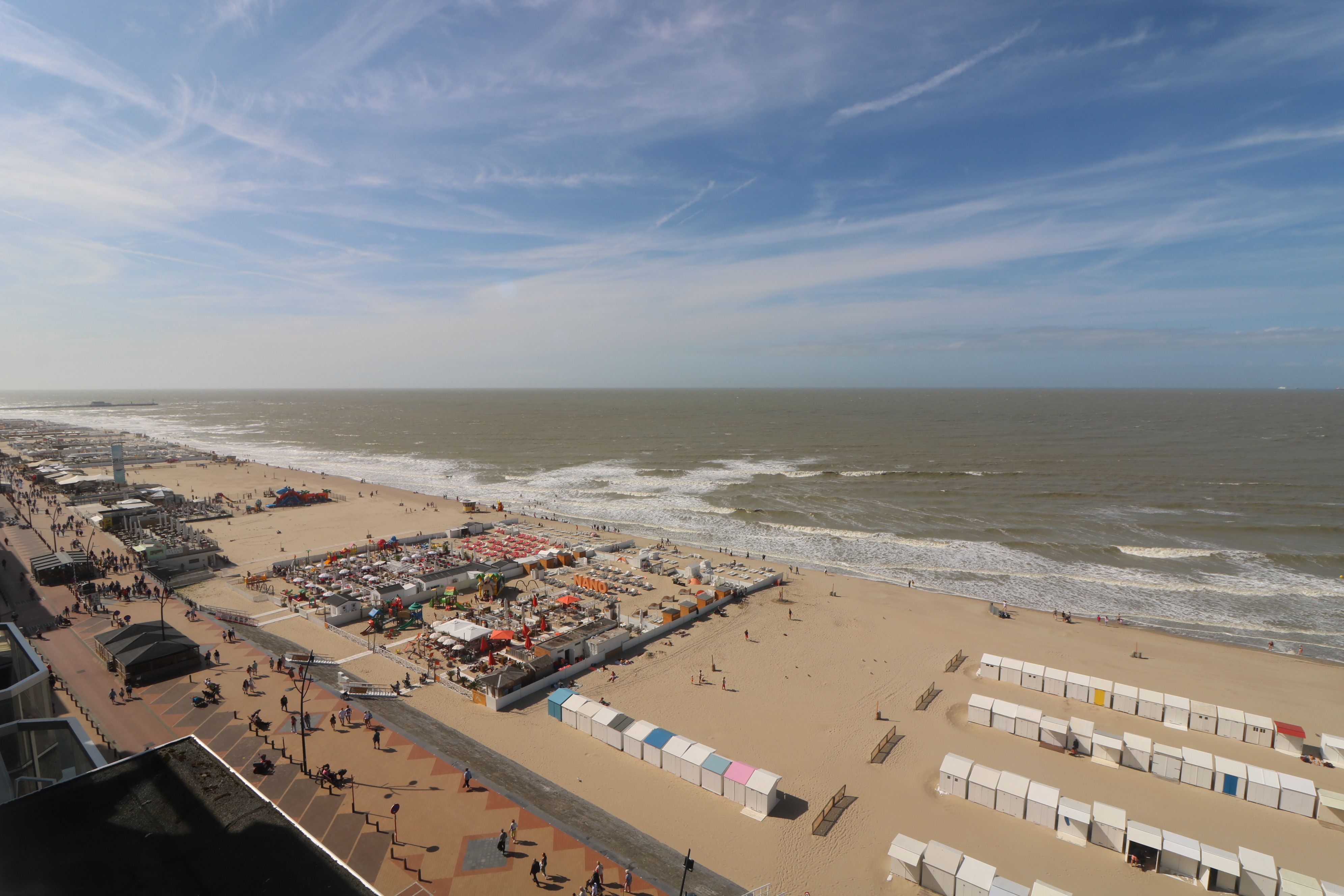 Penthouse op de Zeedijk met 2-slaapkamers en grote terrassen. foto 9