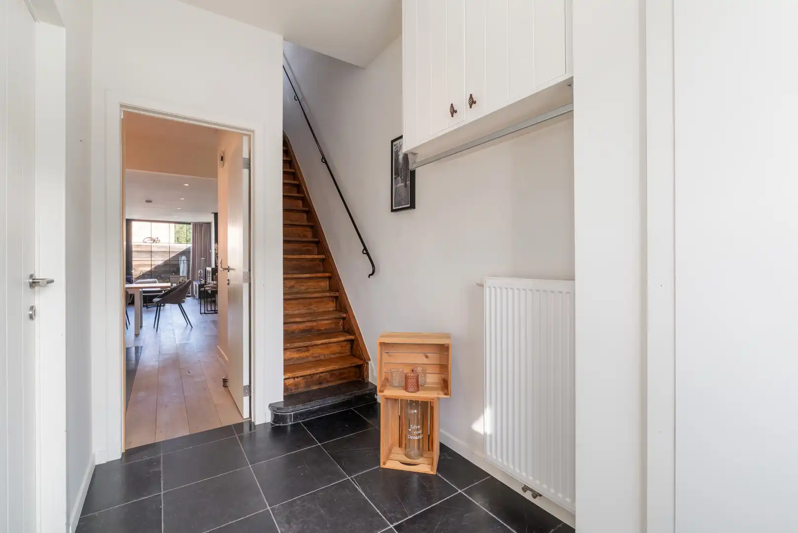 Stijlvol gerenoveerde woning vlak aan de Leie in Astene foto 3
