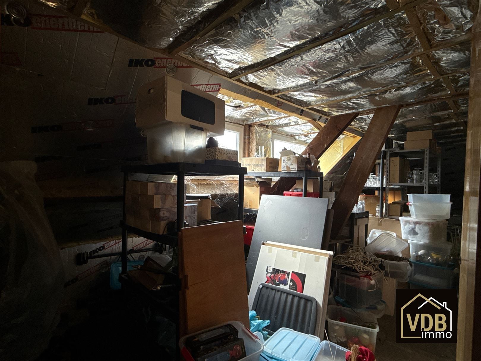 HANDELSHUIS MET WOONST foto 49