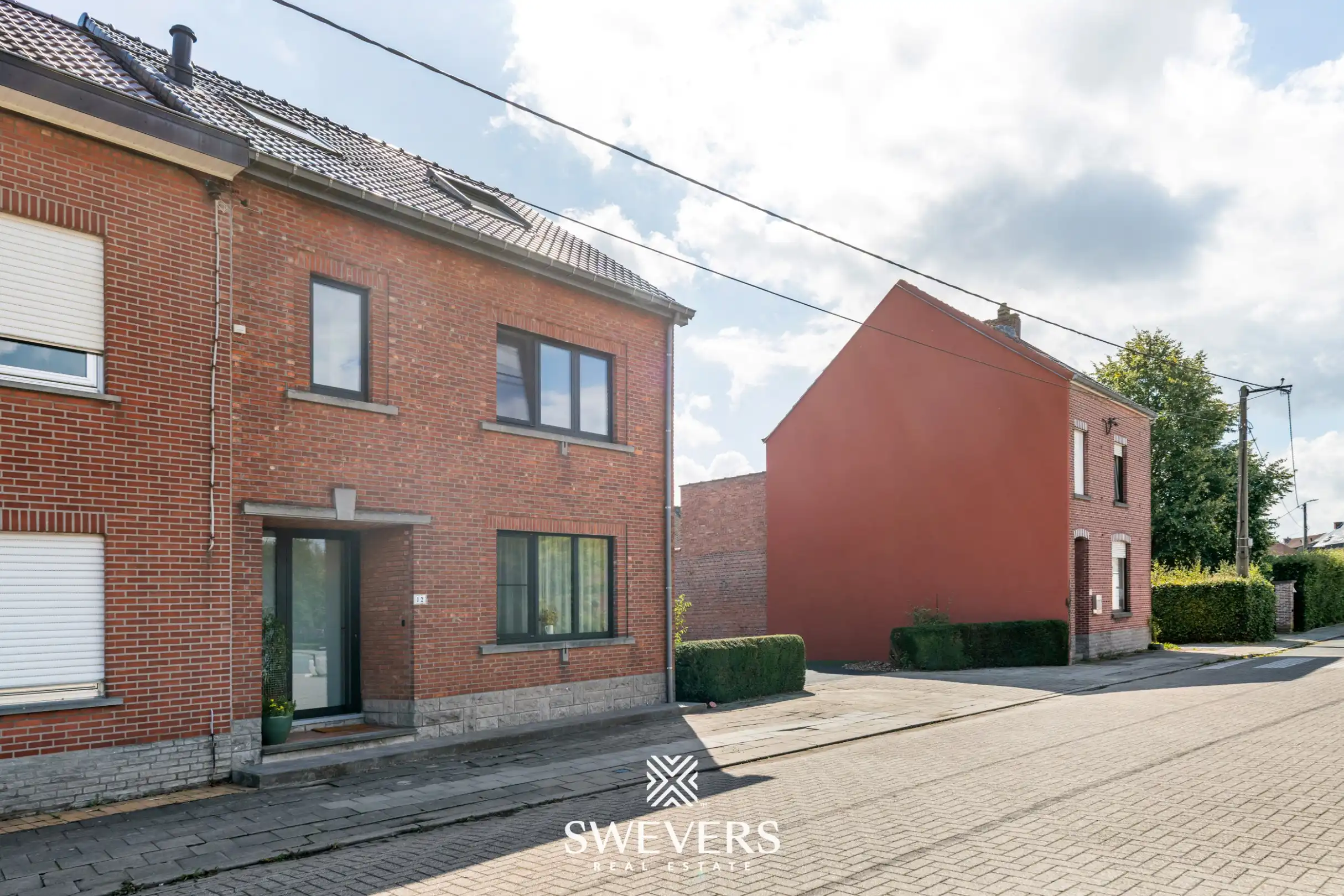 Ruime gerenoveerde woning op topligging foto 41