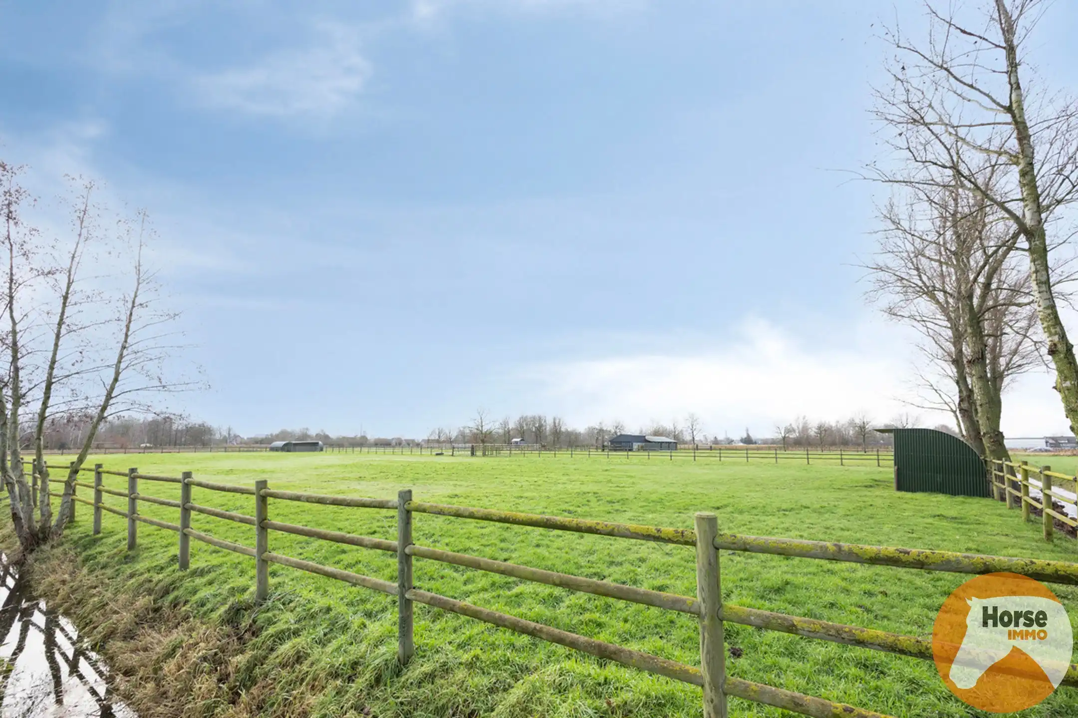 LOCHRISTI - Rustig gelegen stalgebouw op +- 2,3HA foto 19