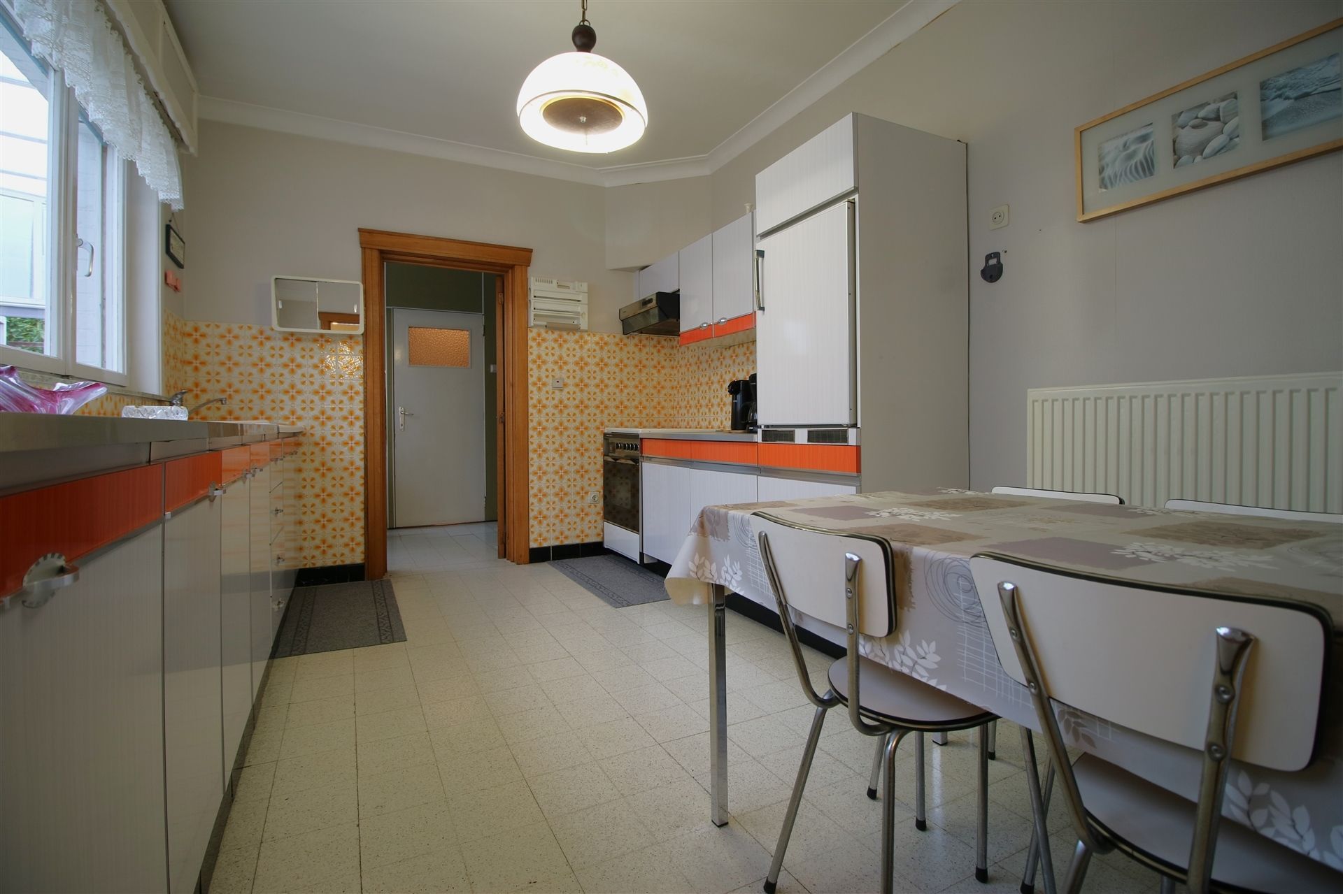 Op te frissen woning in het centrum foto 7