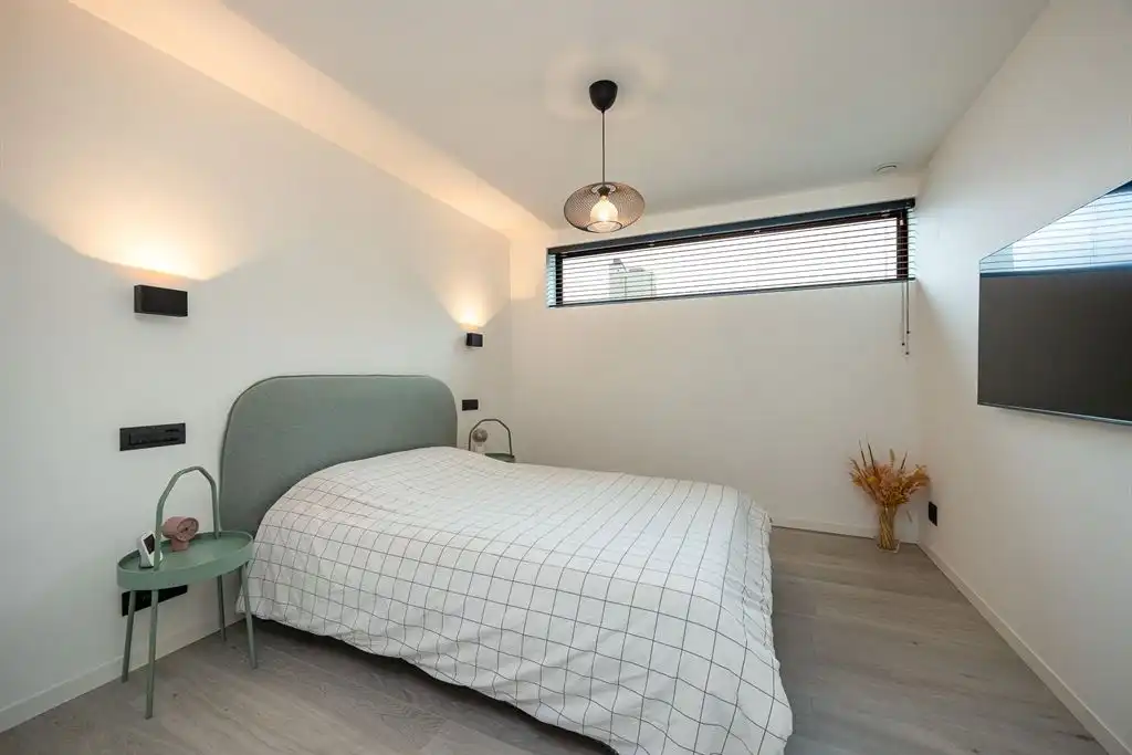 Moderne architecturale woning in een doodlopend straatje foto 13