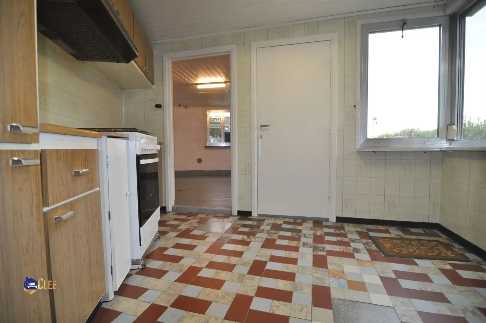 Karaktervolle driegevelwoning met ruime tuin van 30 are nabij Waremme foto 13