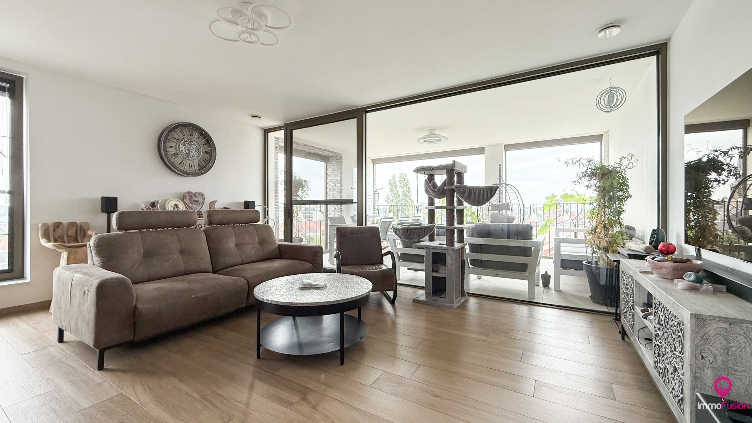 Luxueus nieuw appartement van 107m² met panoramisch terras!  foto 4