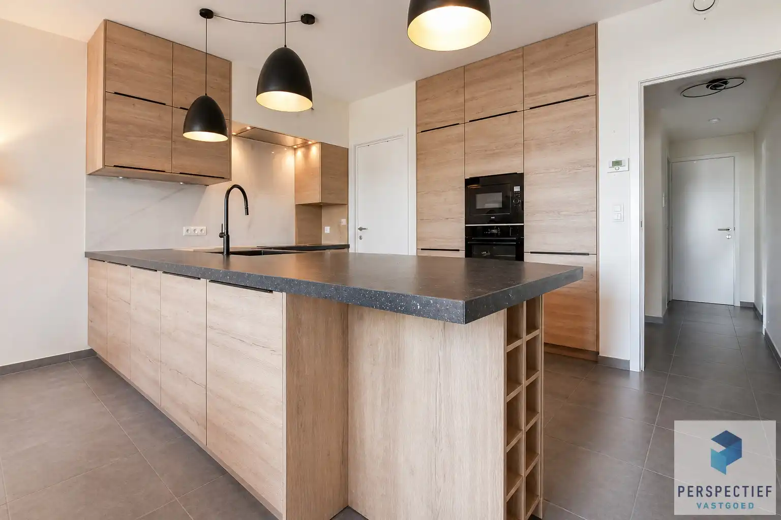Mooi ruim appartement met tuin, ruim terras en 2 slaapkamers foto 2